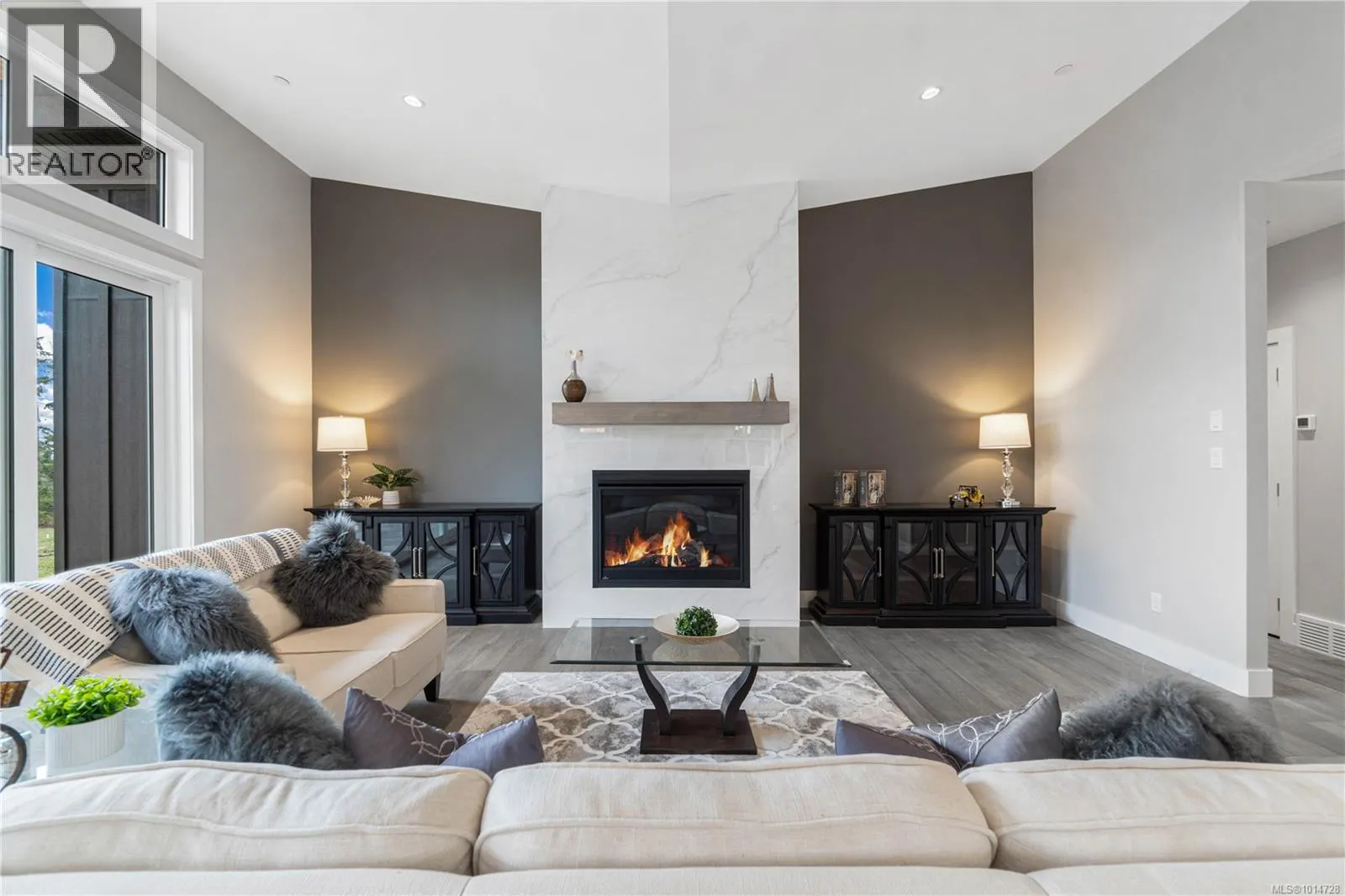 1017 Coral Pl