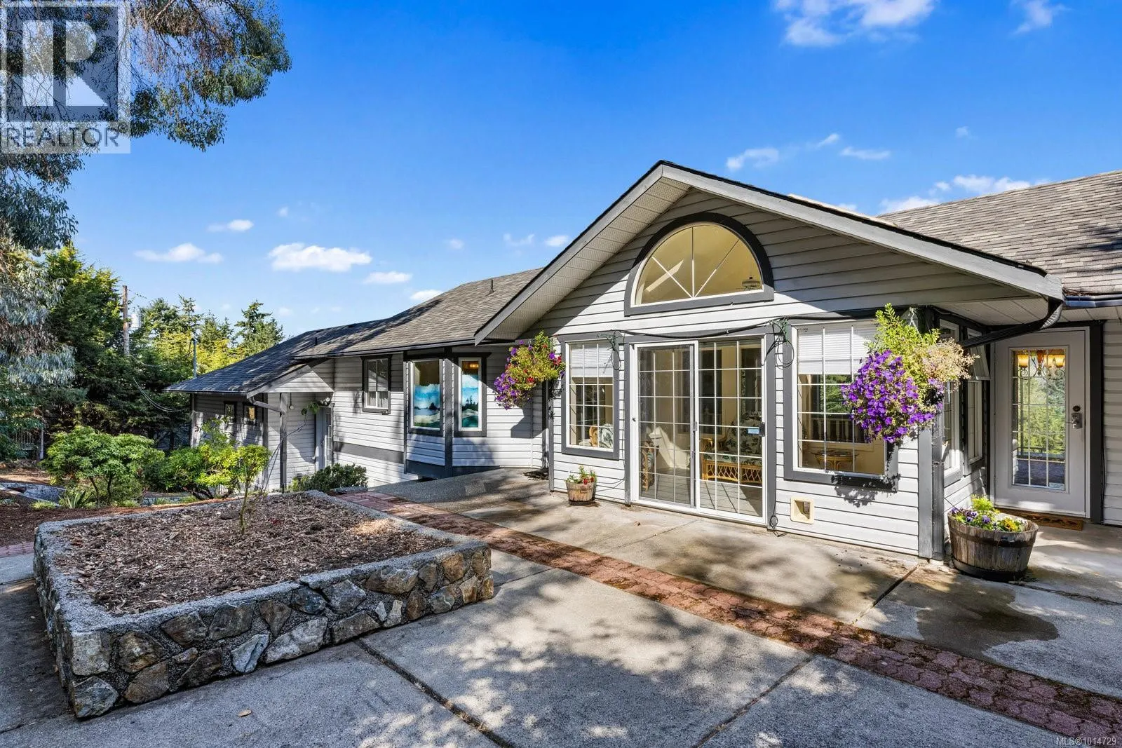 1319 Lands End Rd