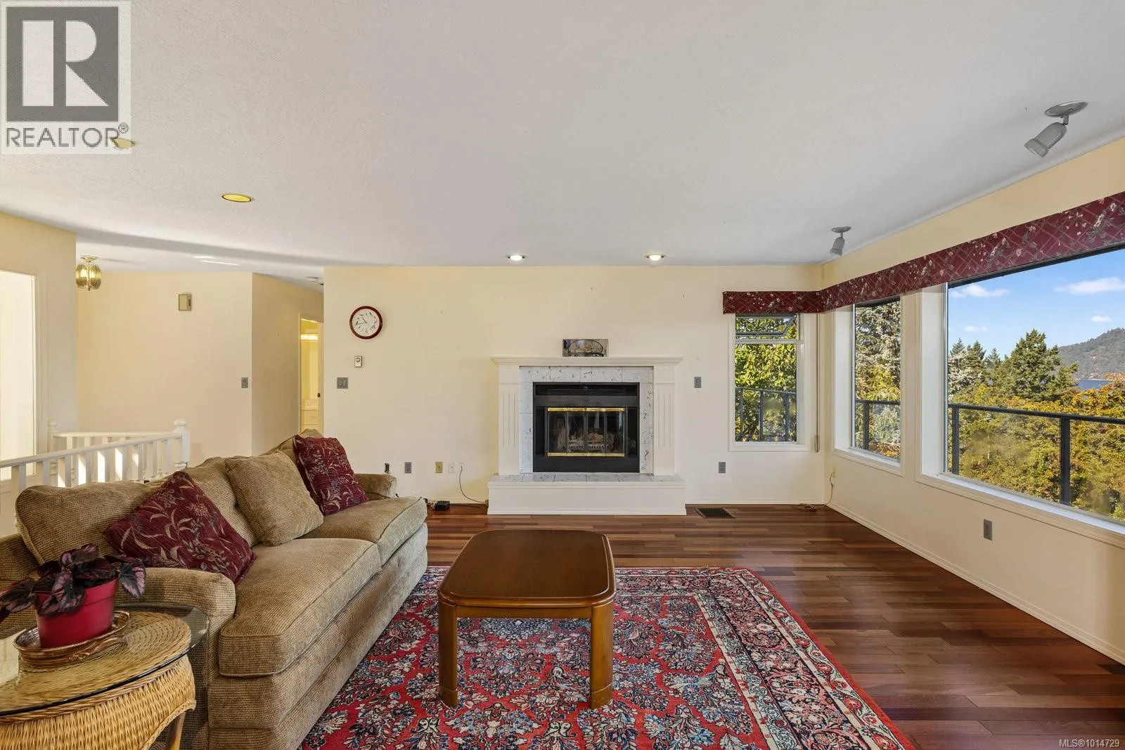 1319 Lands End Rd