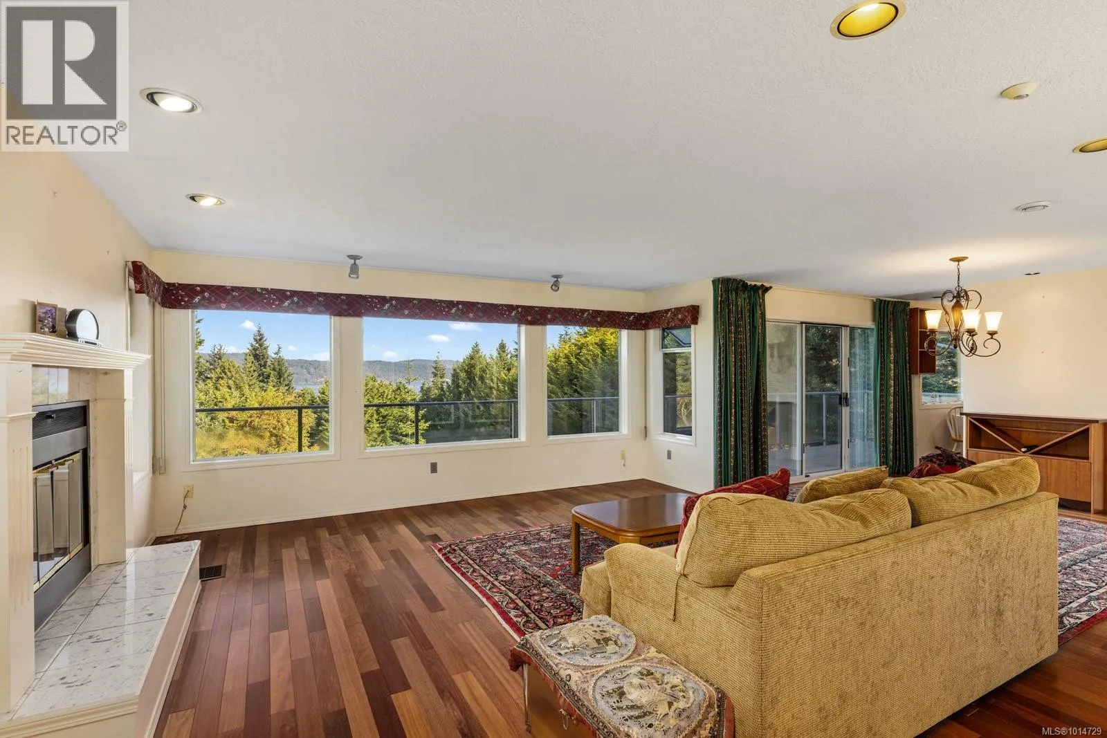 1319 Lands End Rd