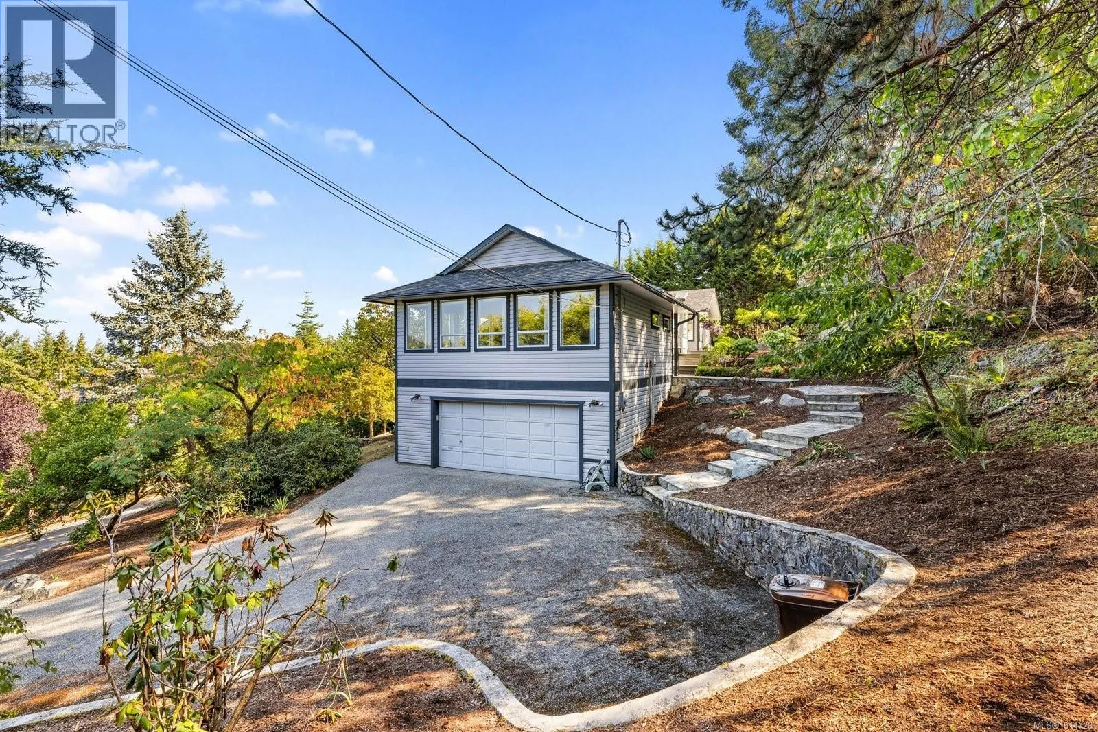 1319 Lands End Rd