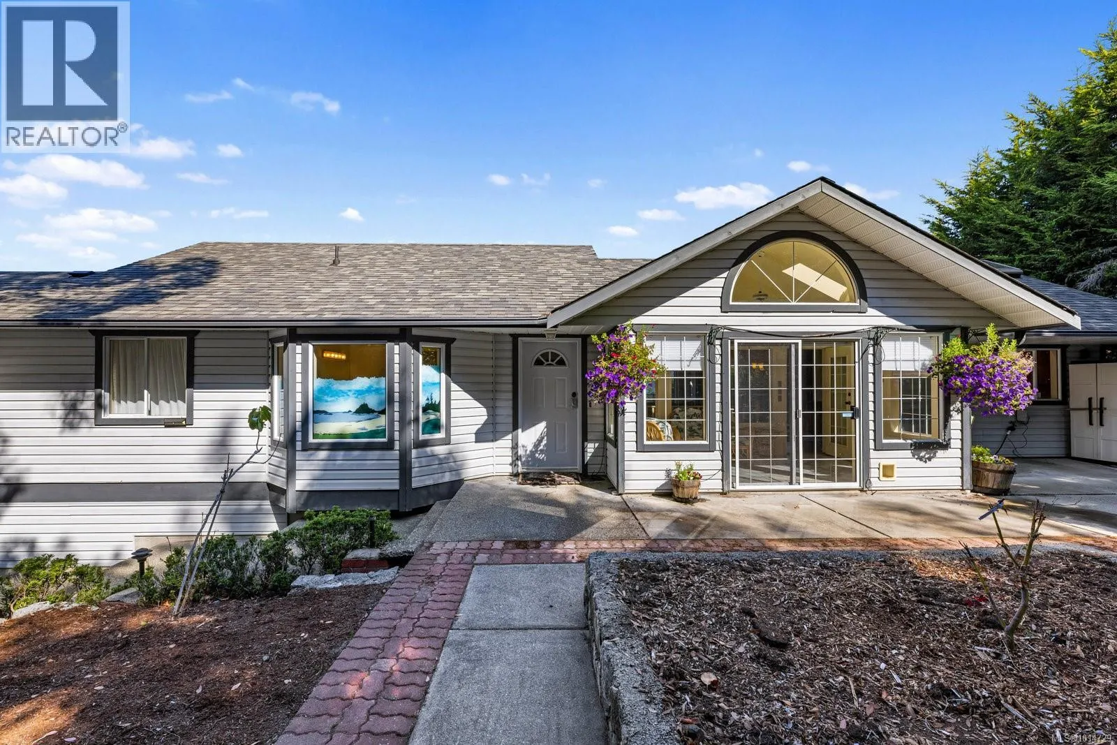 1319 Lands End Rd