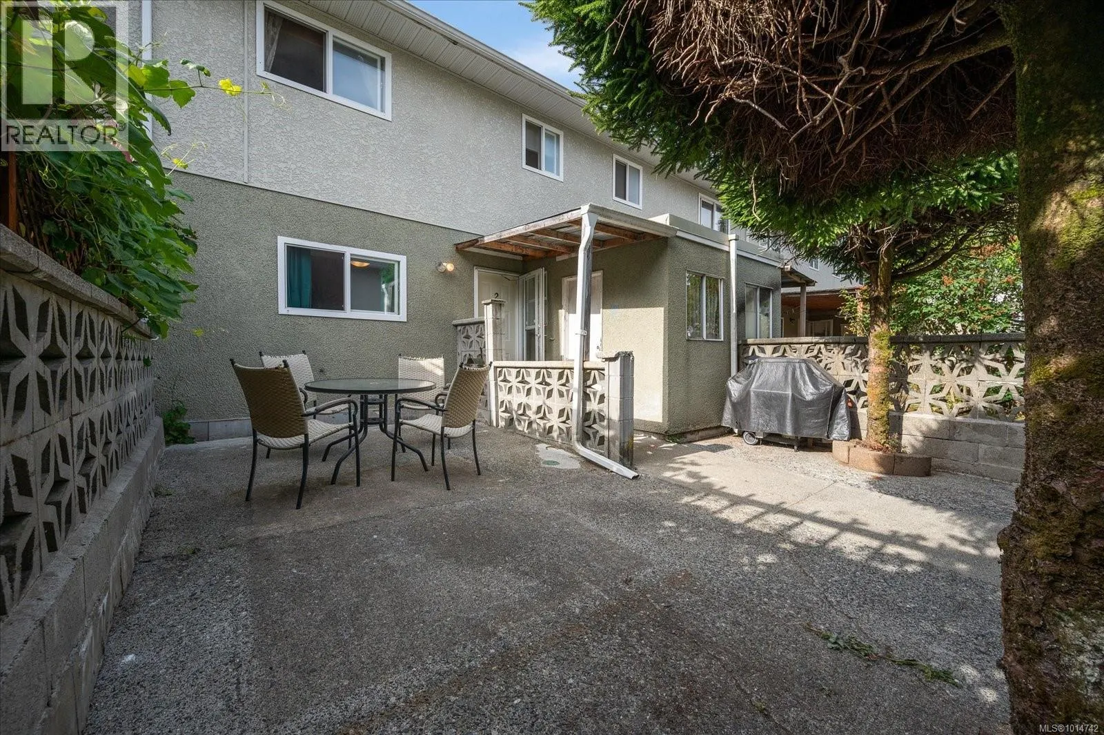 2 1656 Meredith Rd