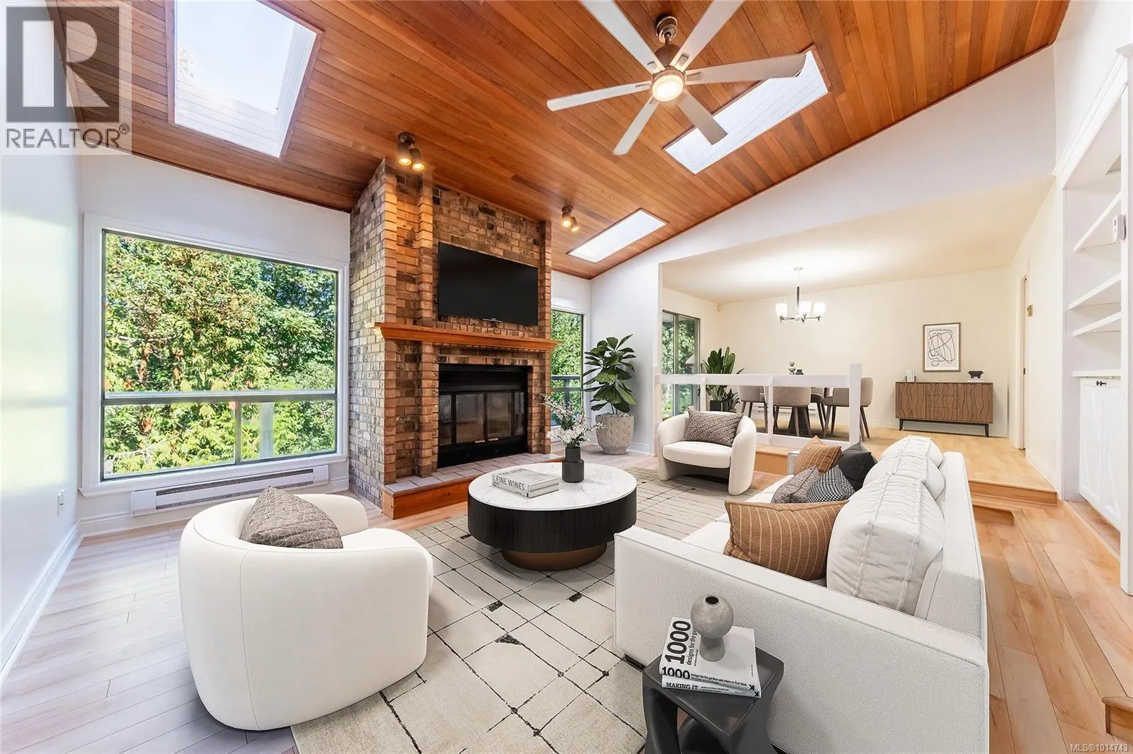 3521 FAIRVIEW Dr