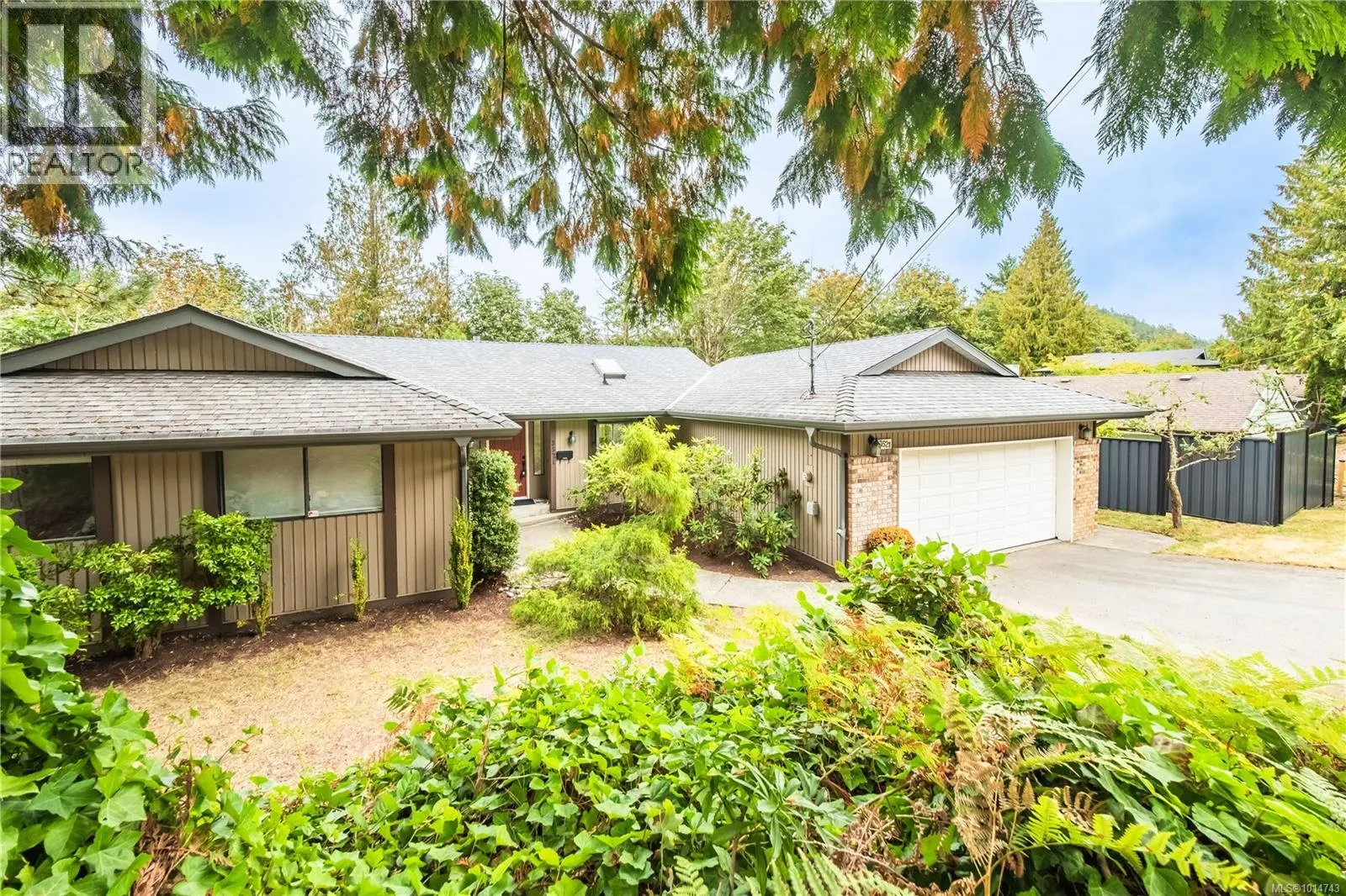 3521 FAIRVIEW Dr
