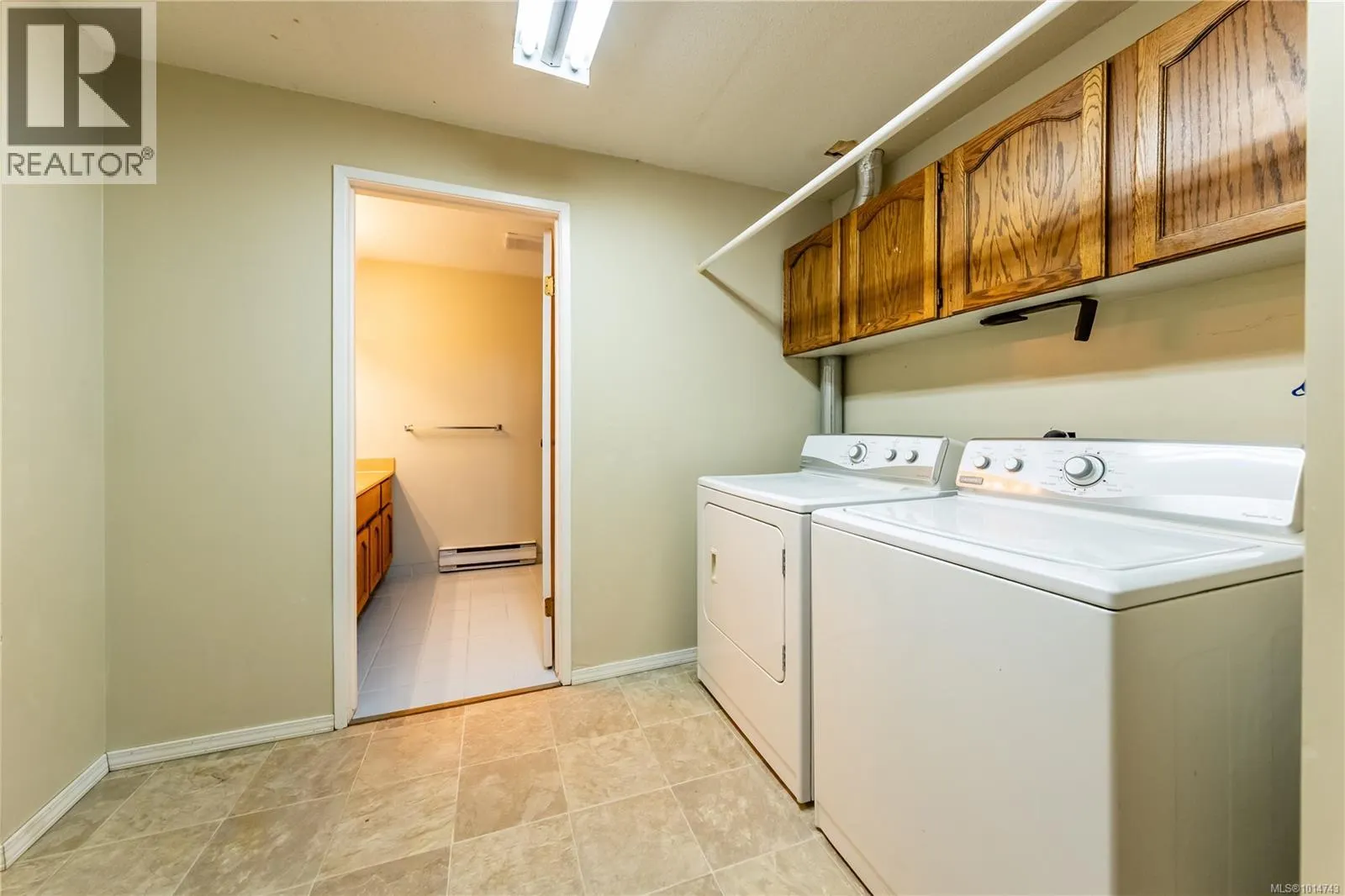 3521 FAIRVIEW Dr