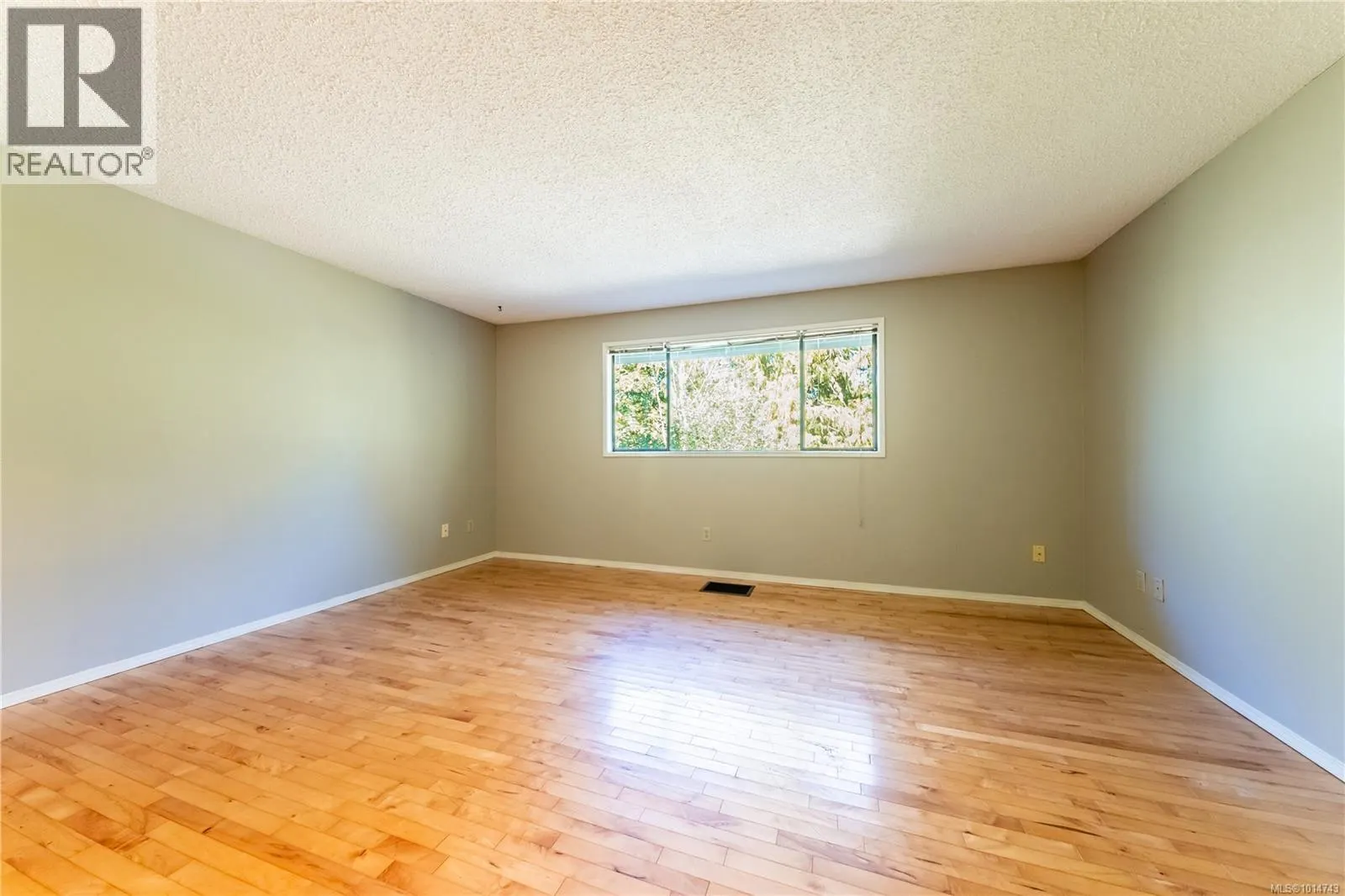 3521 FAIRVIEW Dr