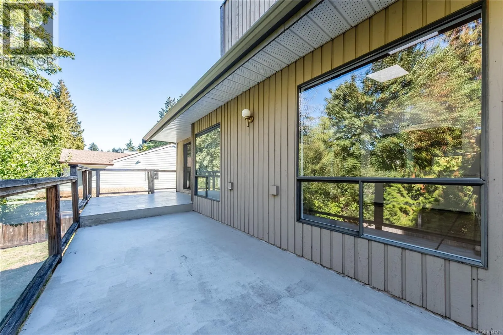 3521 FAIRVIEW Dr