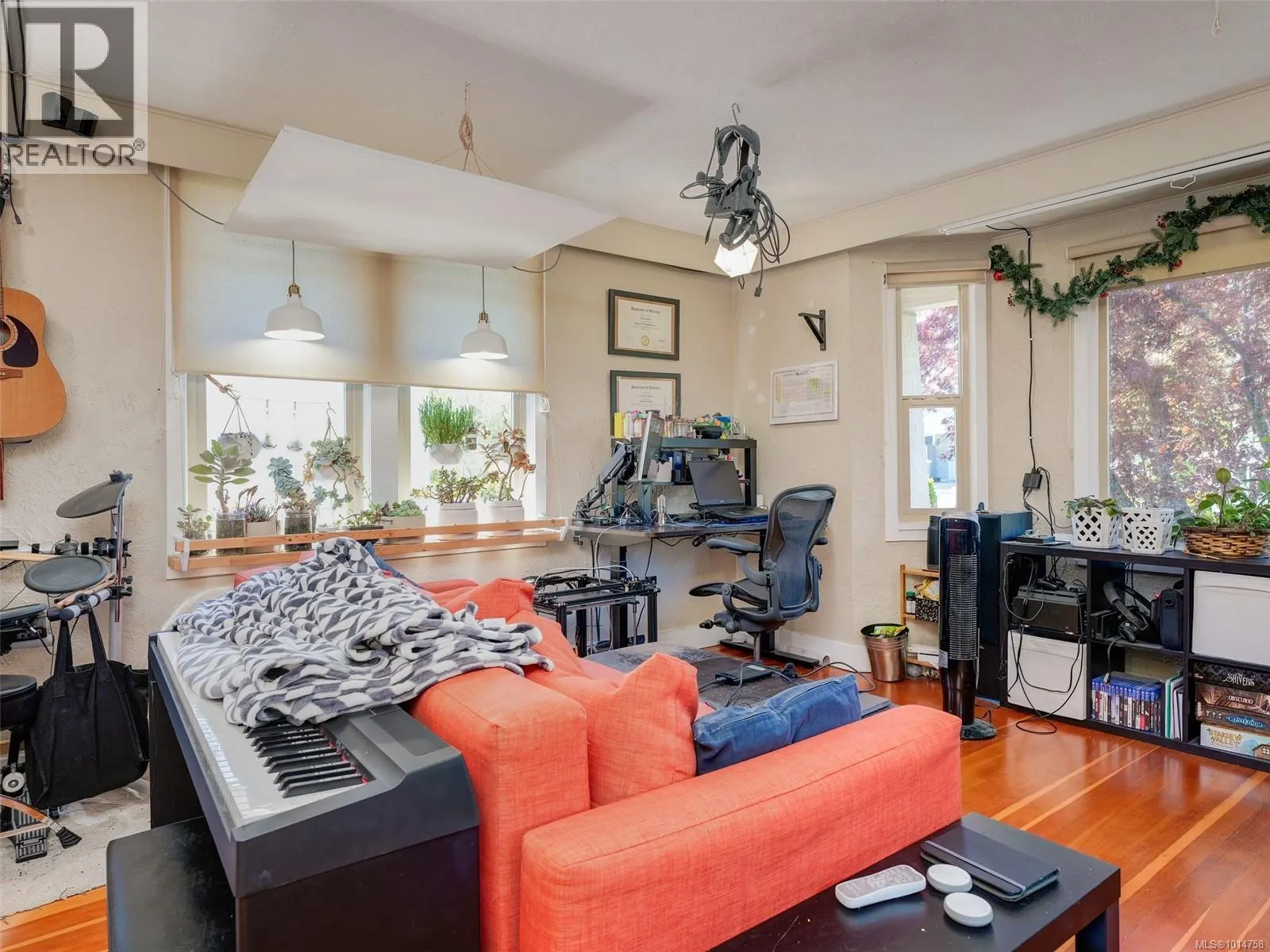 355 Richmond Ave