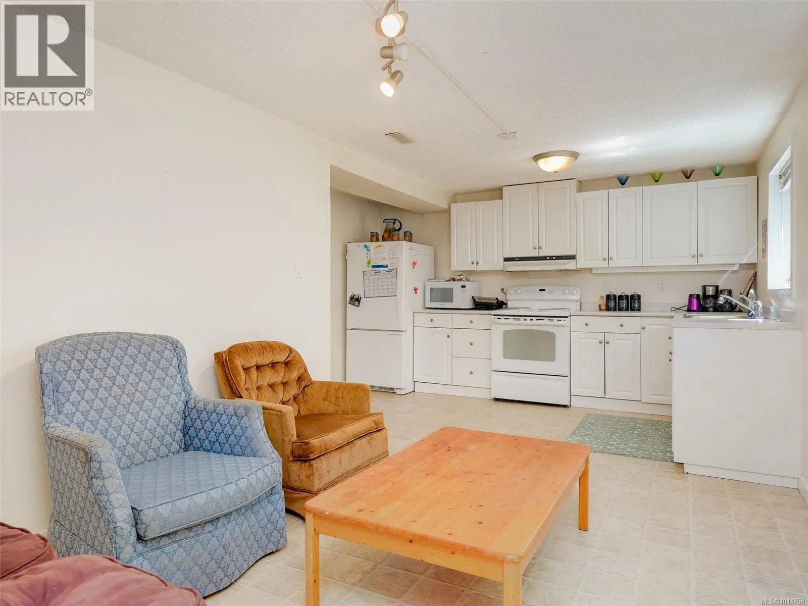 355 Richmond Ave