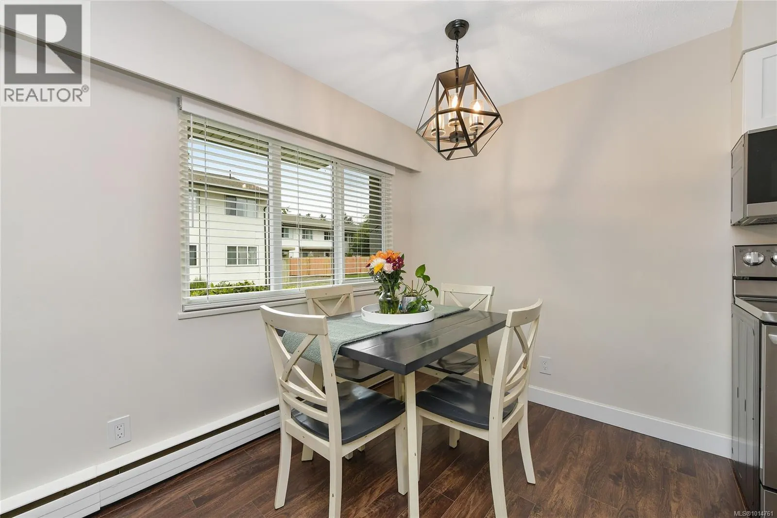 364 Burnside Rd W