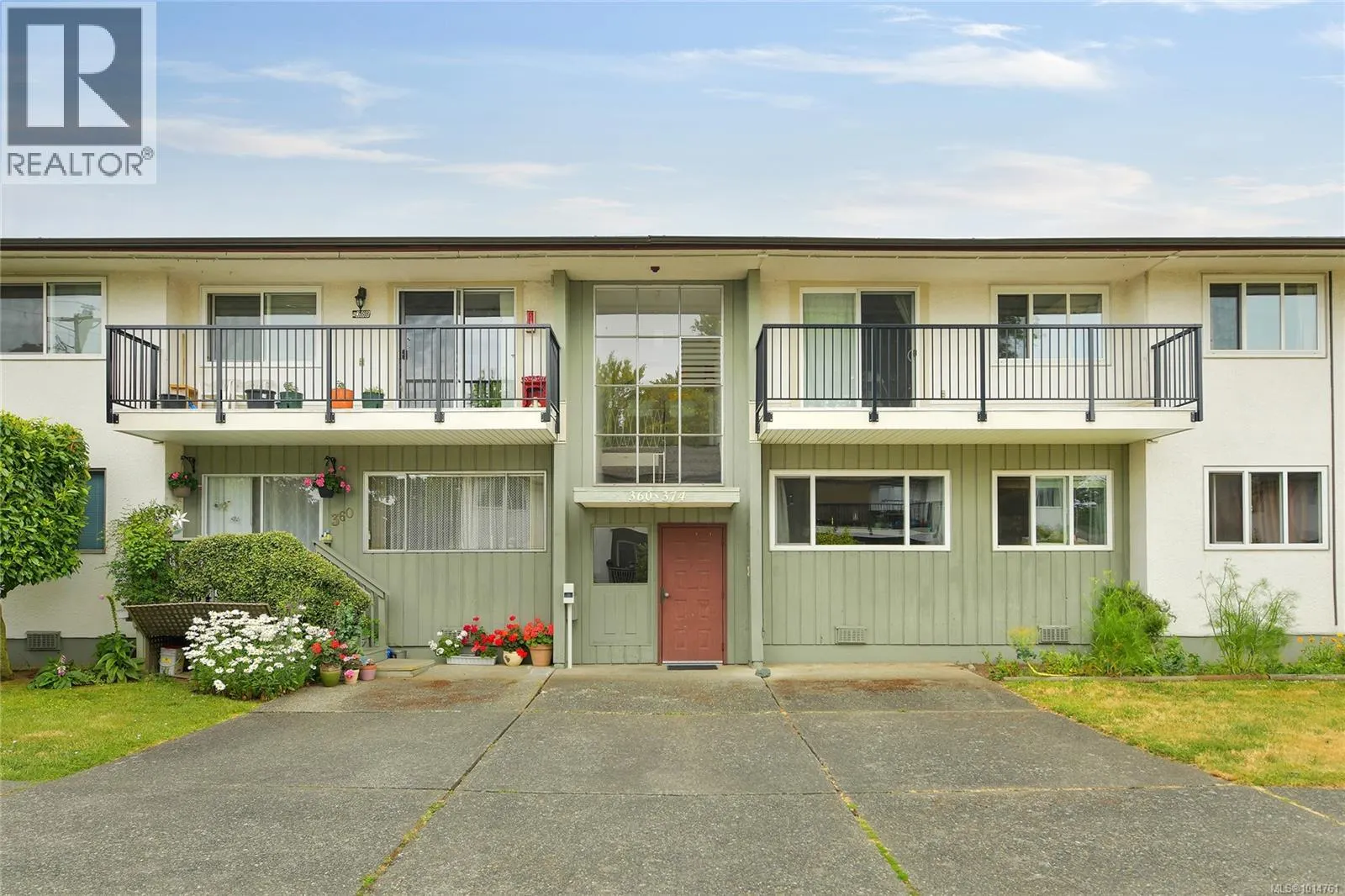 364 Burnside Rd W