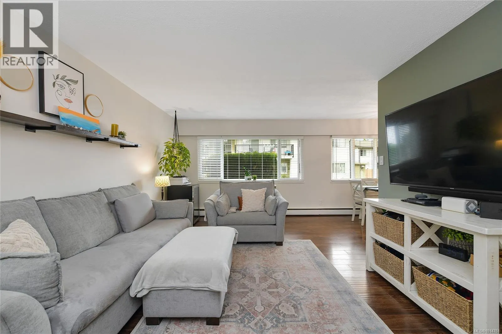 364 Burnside Rd W