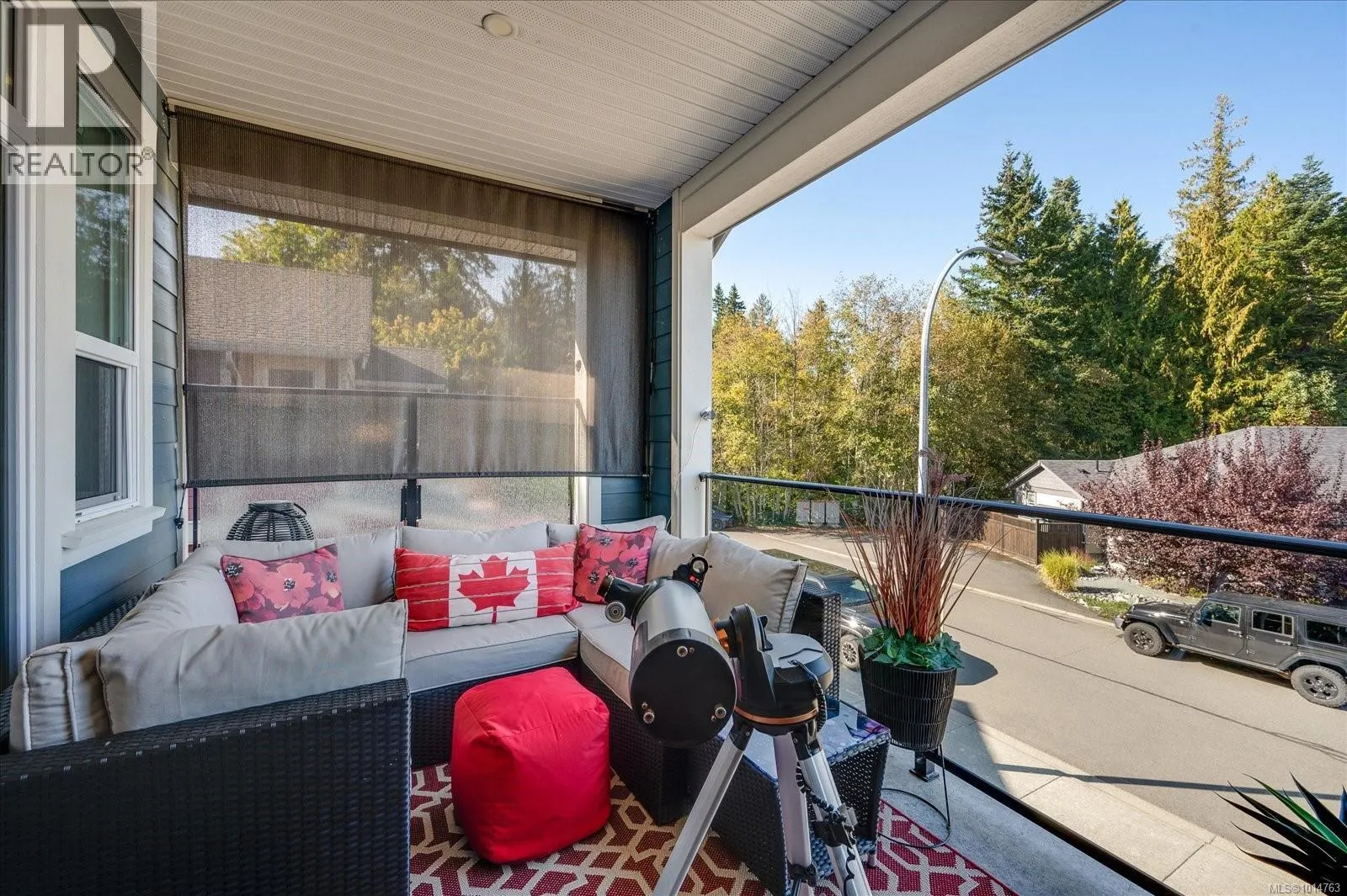 9048 Driftwood Dr