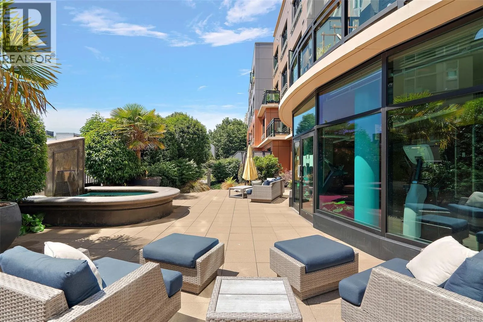 511 1029 View St