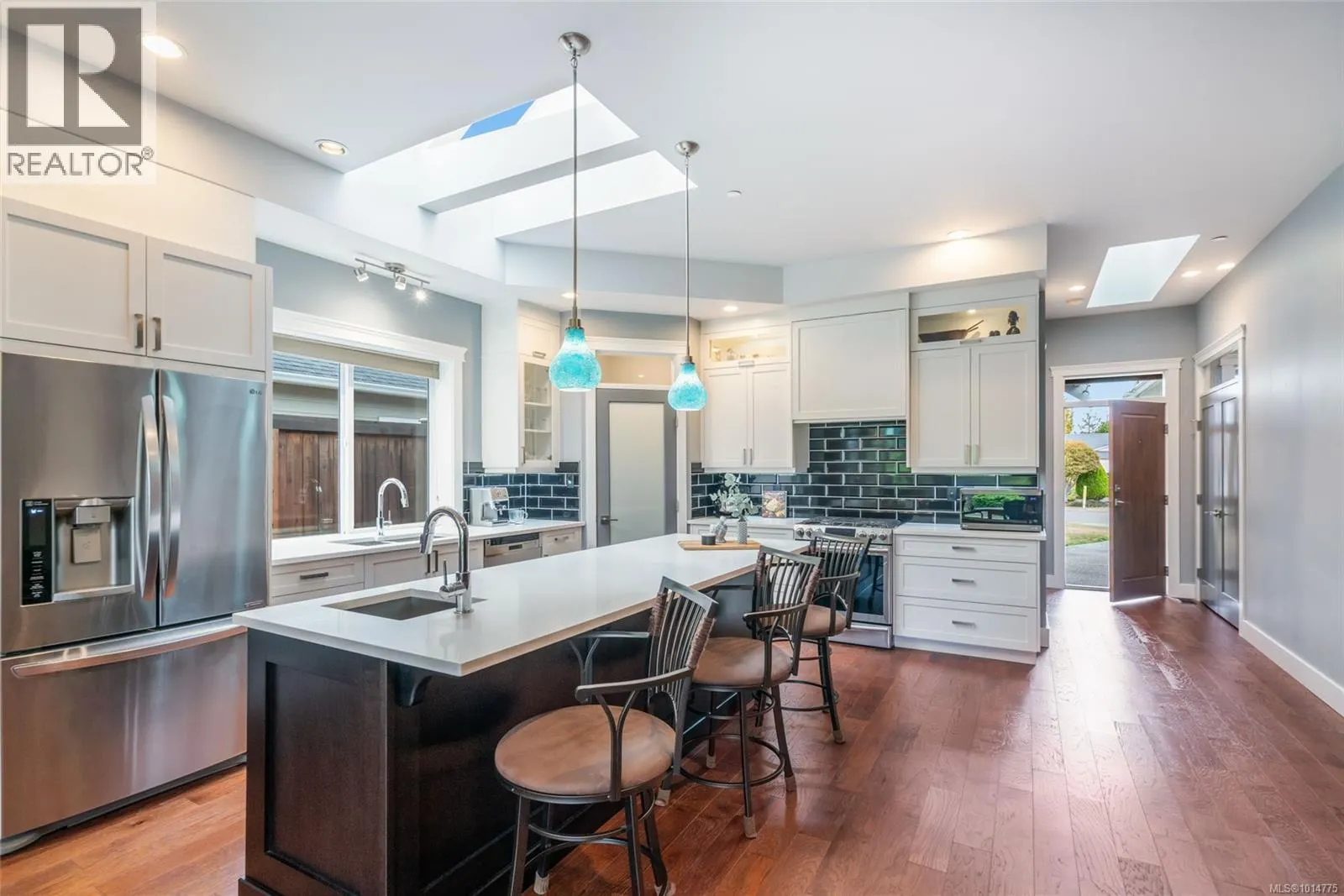 166 Skylark Ave