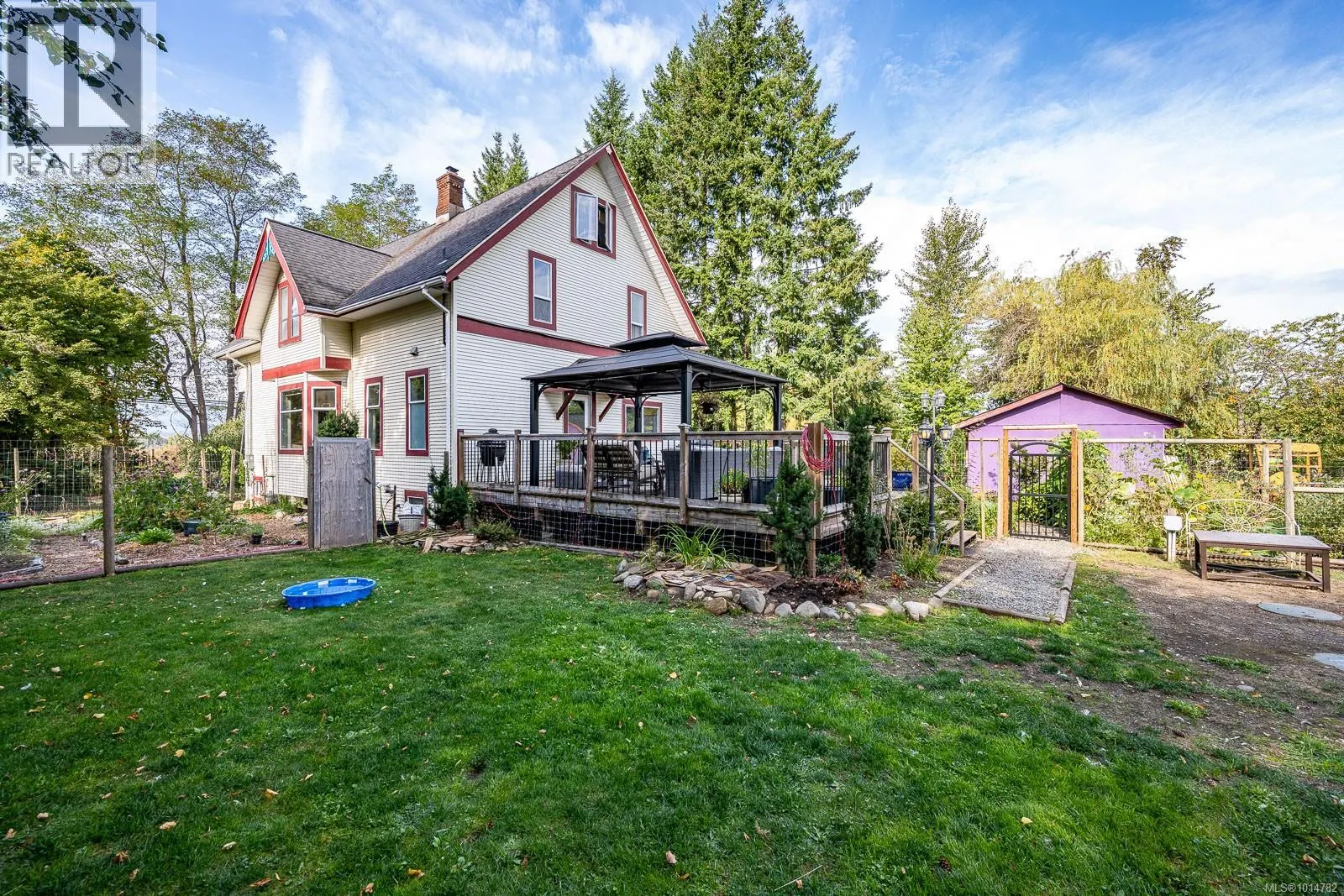 5068 Island Hwy N