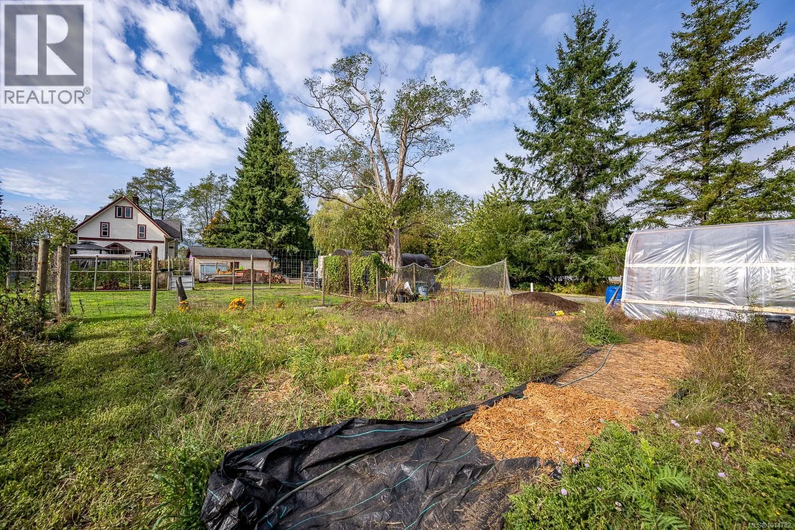 5068 Island Hwy N