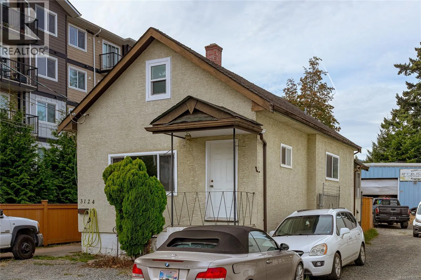 3124 Jacklin Rd