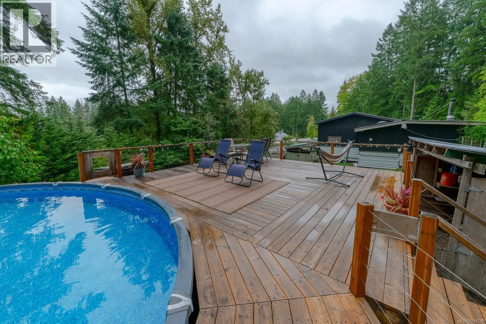 3585 Glenora Rd