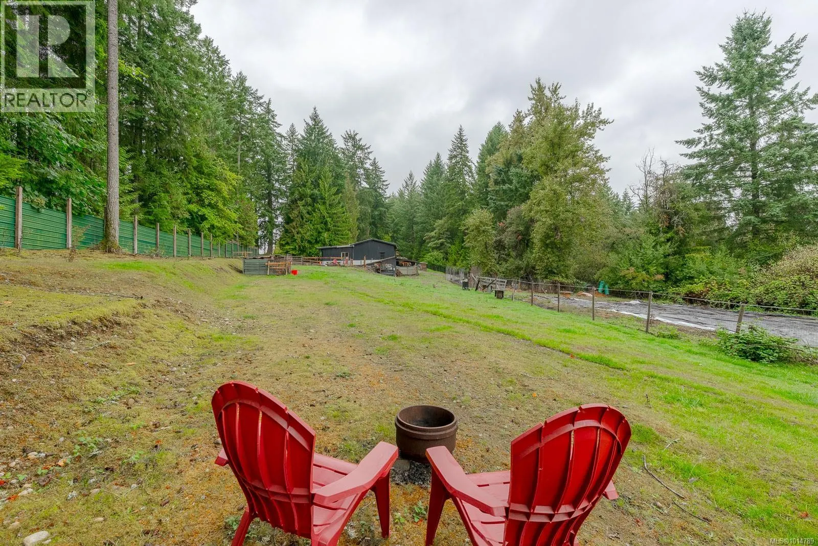 3585 Glenora Rd