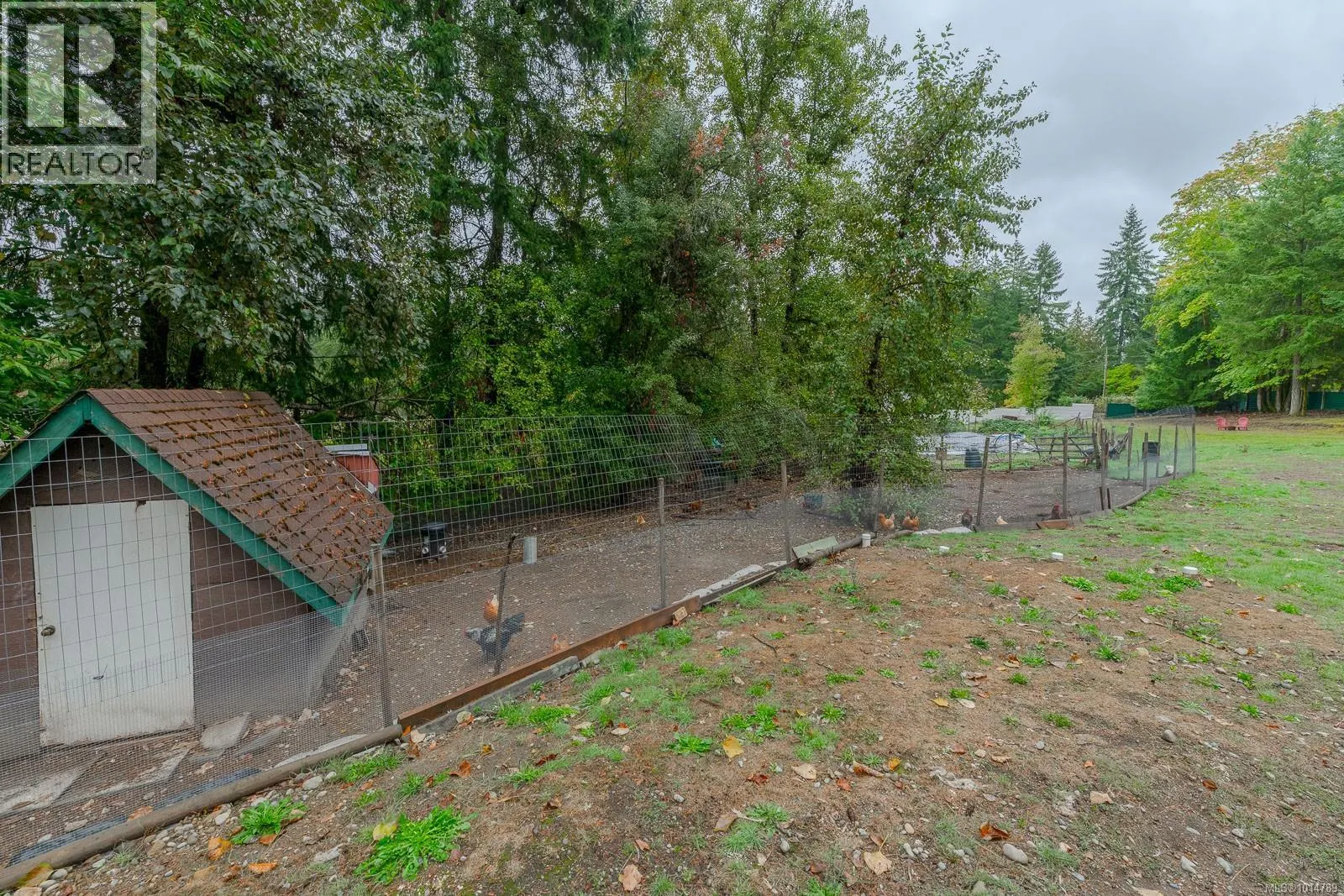 3585 Glenora Rd