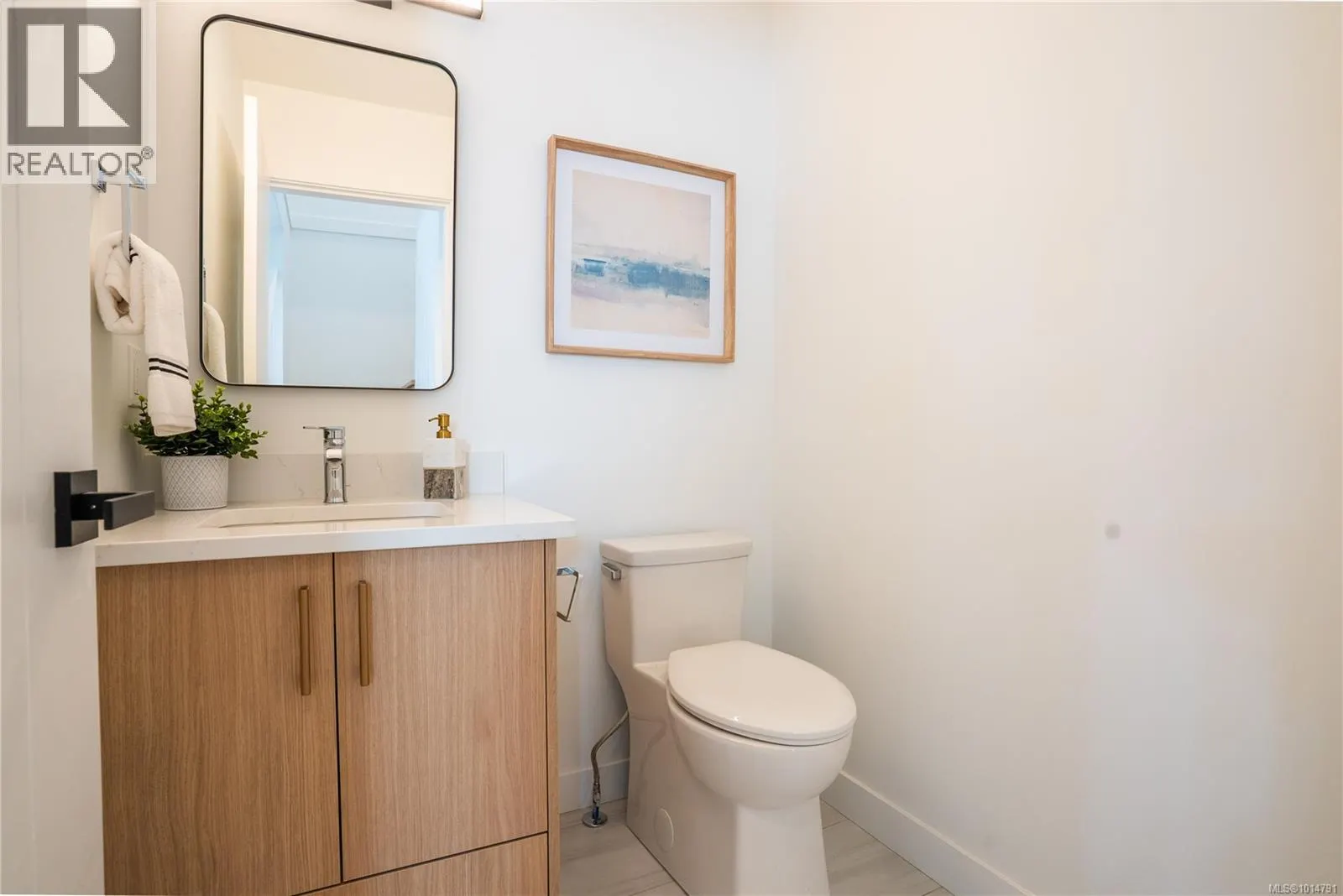 Unit 4 3907 Cedar Hill Rd