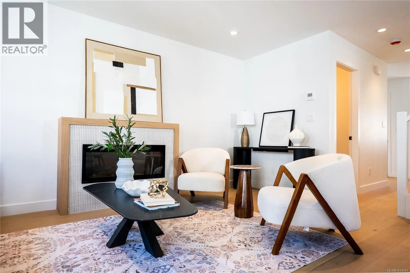 Unit 4 3907 Cedar Hill Rd
