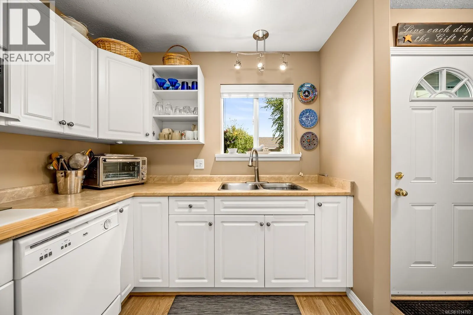 28 2197 Murrelet Dr