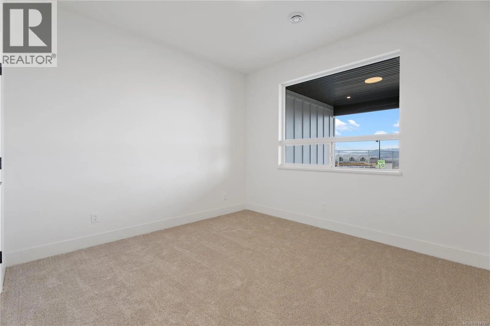 113 3116 Woodrush Dr