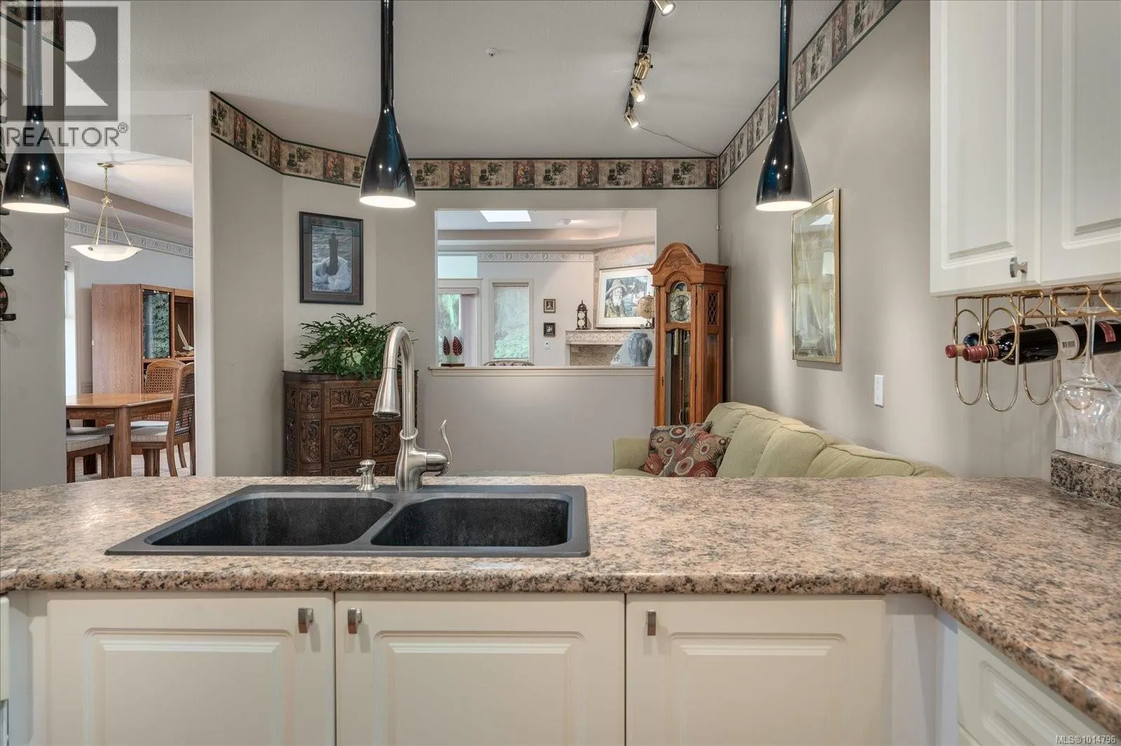 130 Ocean Walk Dr