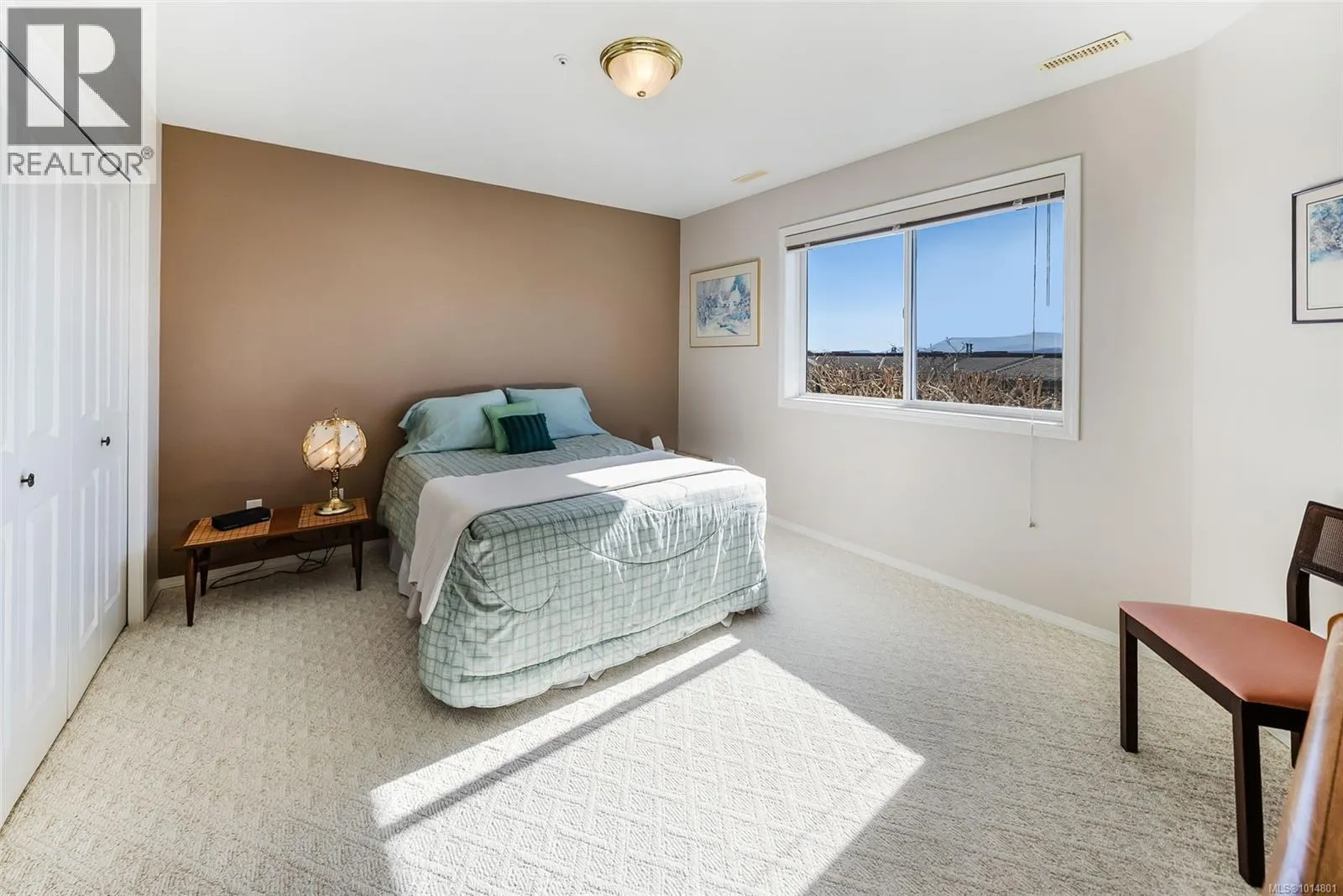 3385 Edgewood Dr