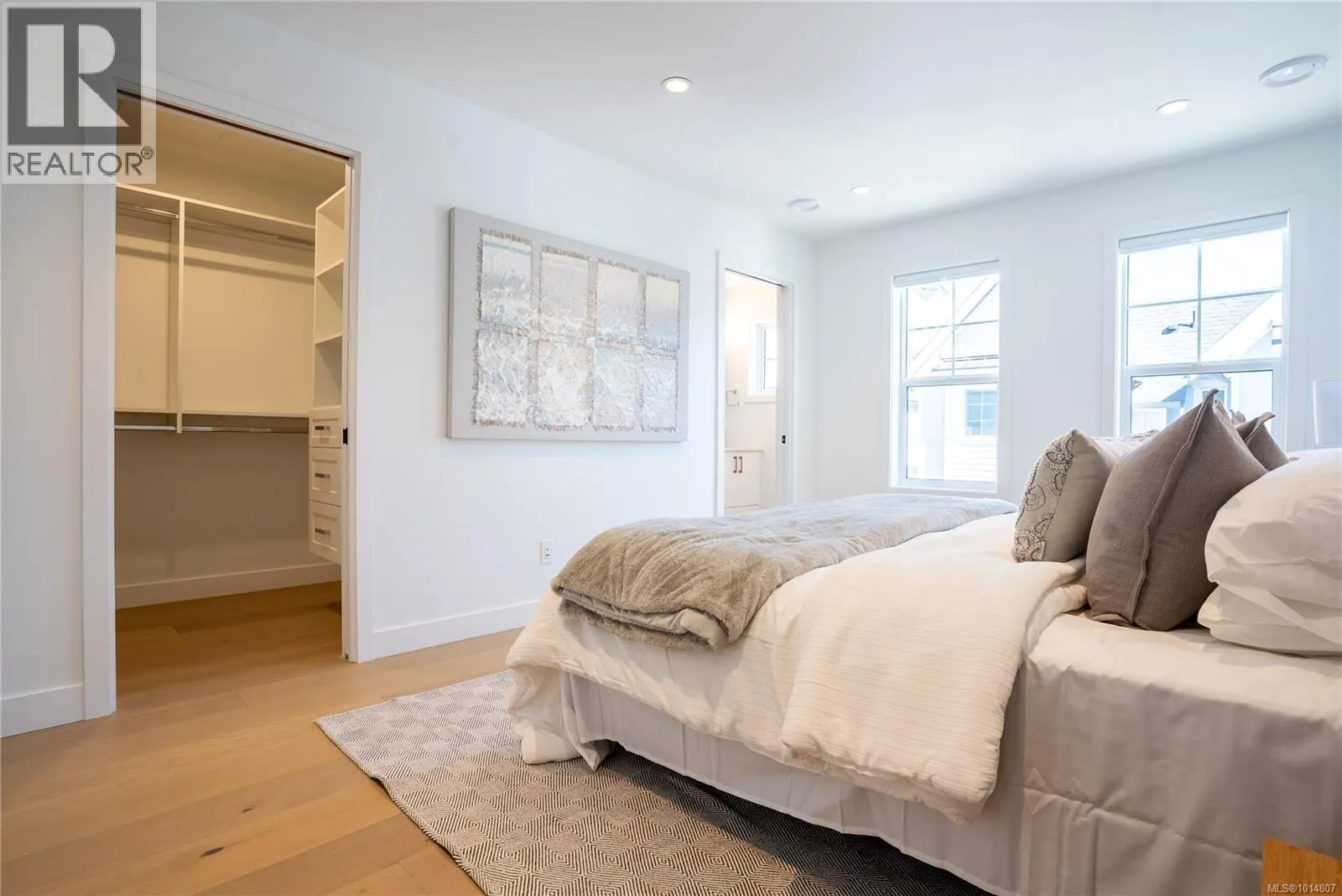Unit 3 3907 Cedar Hill Rd