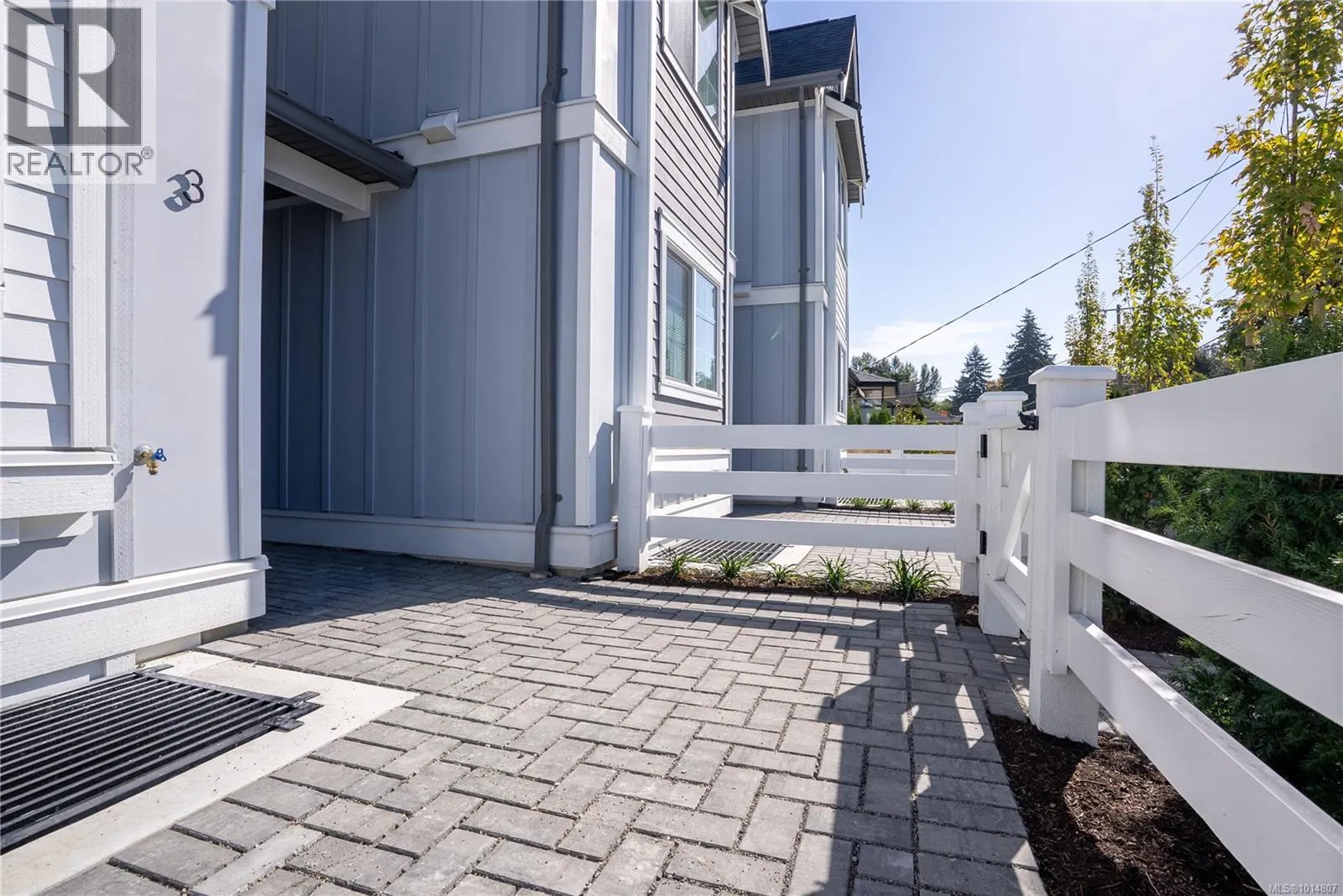 Unit 3 3907 Cedar Hill Rd