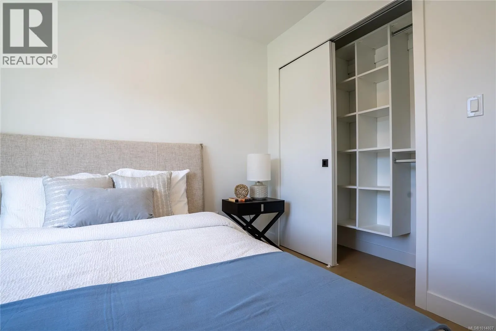 Unit 3 3907 Cedar Hill Rd