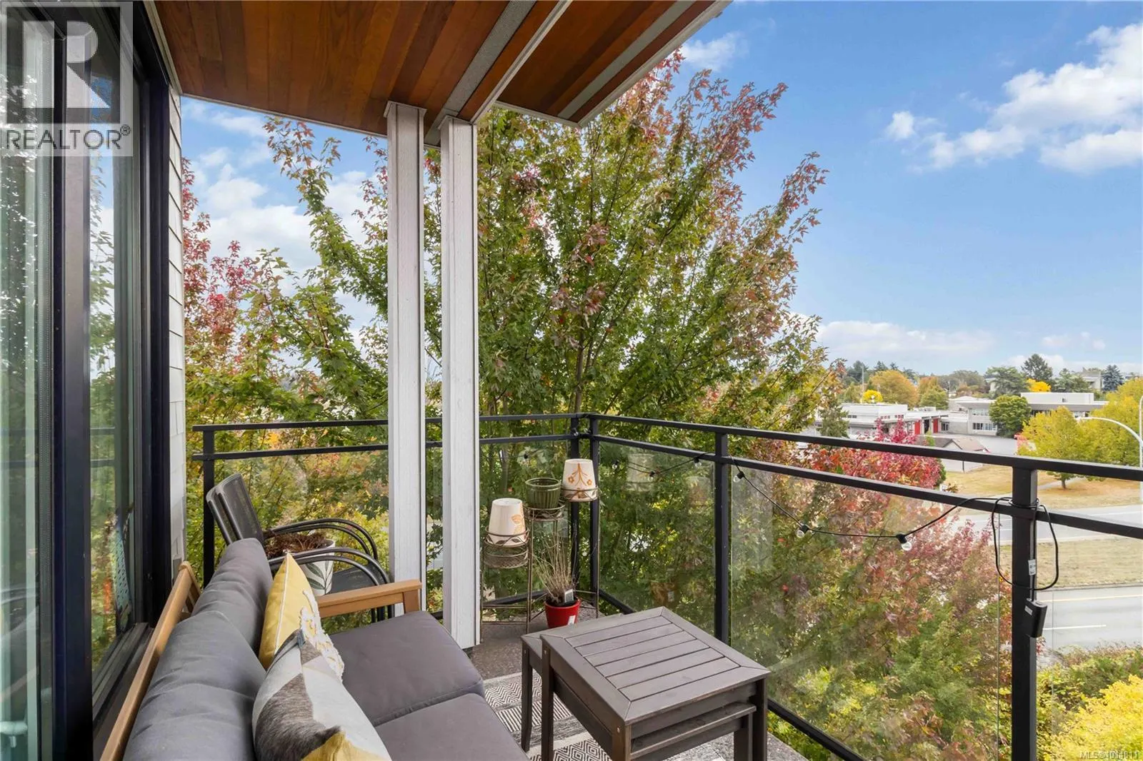 309 3815 Rowland Ave
