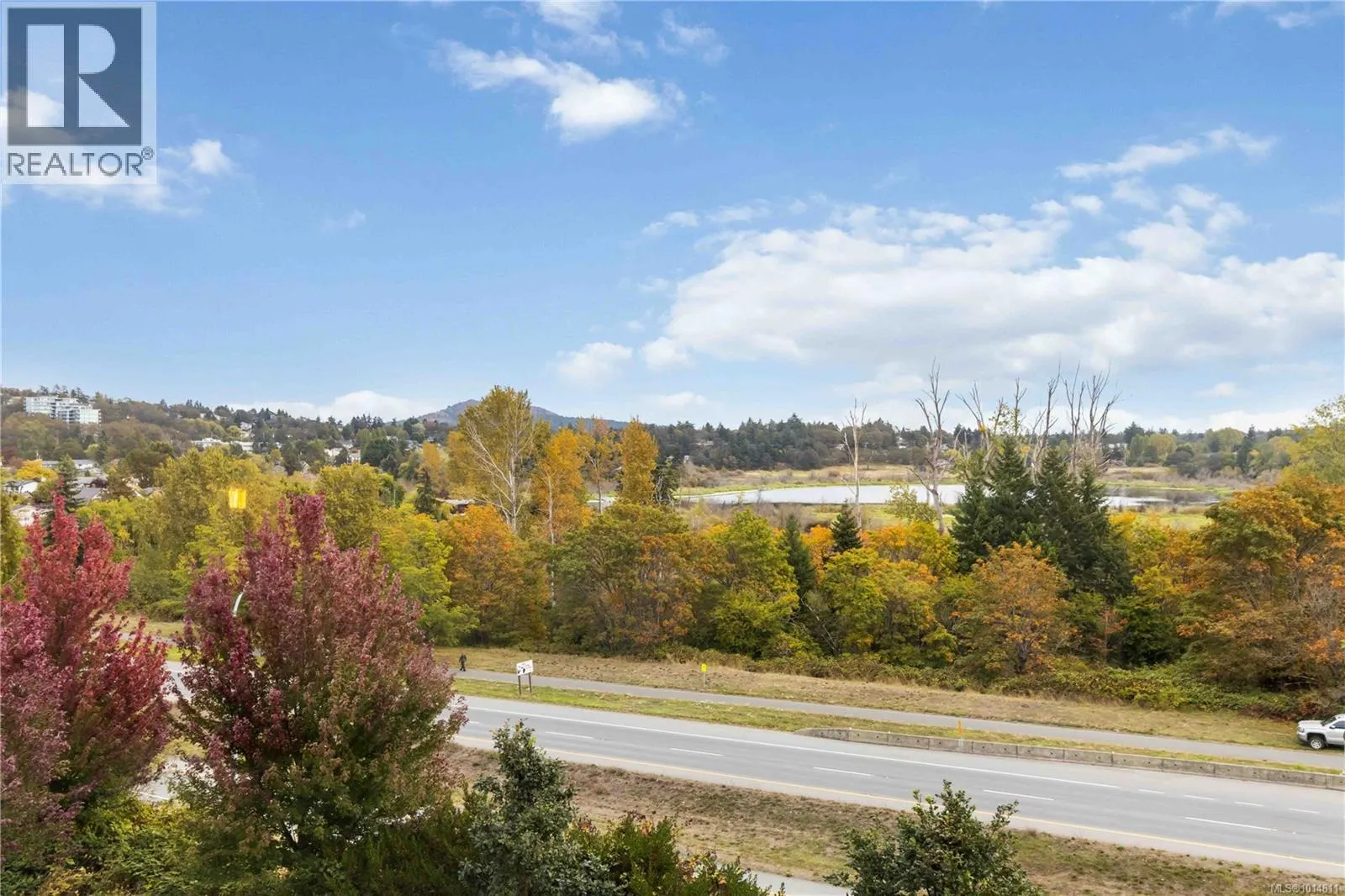 309 3815 Rowland Ave