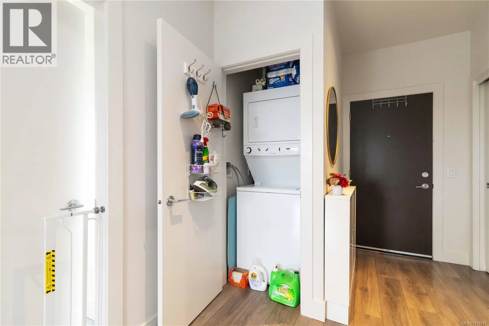 309 3815 Rowland Ave