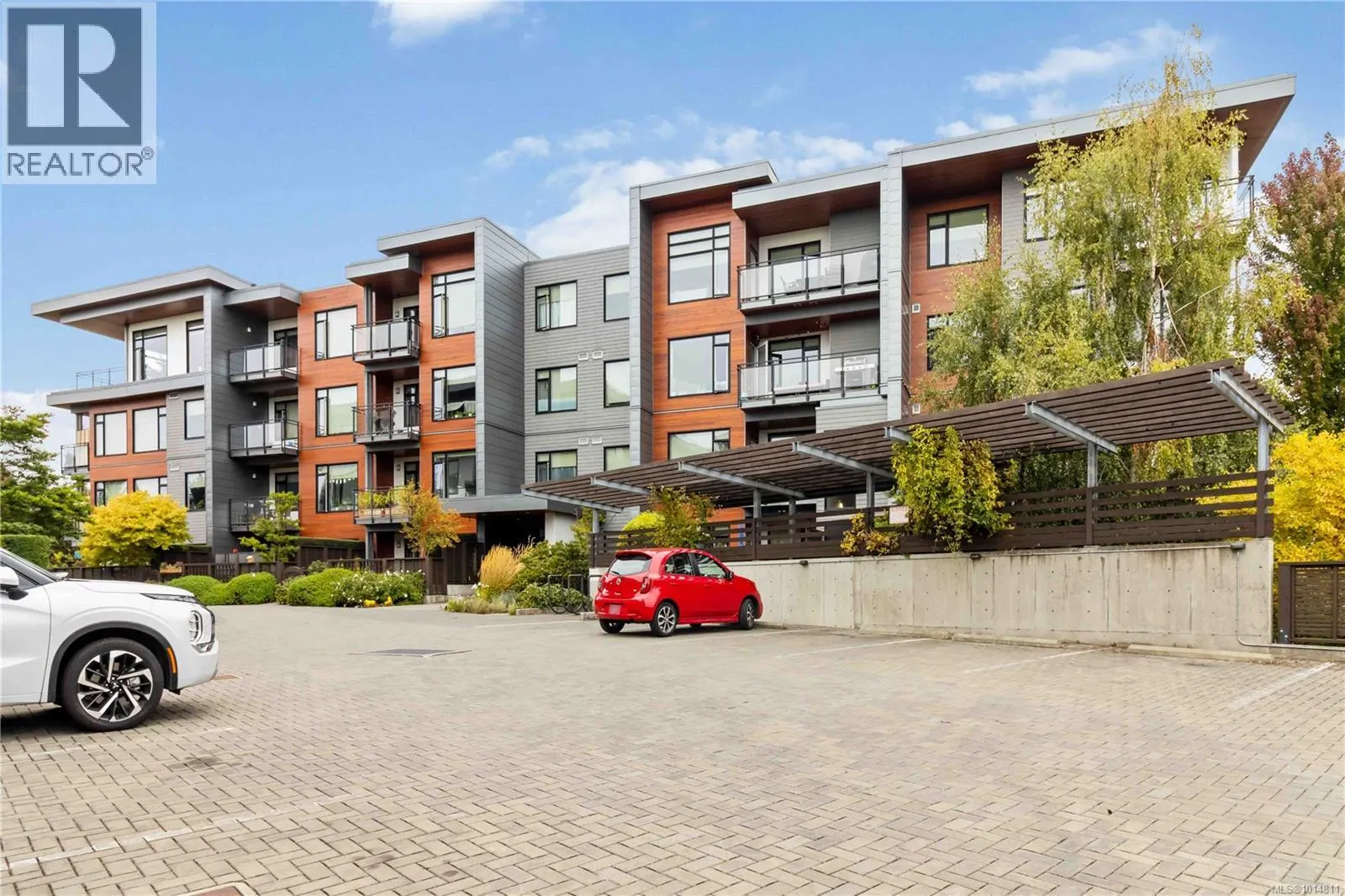 309 3815 Rowland Ave