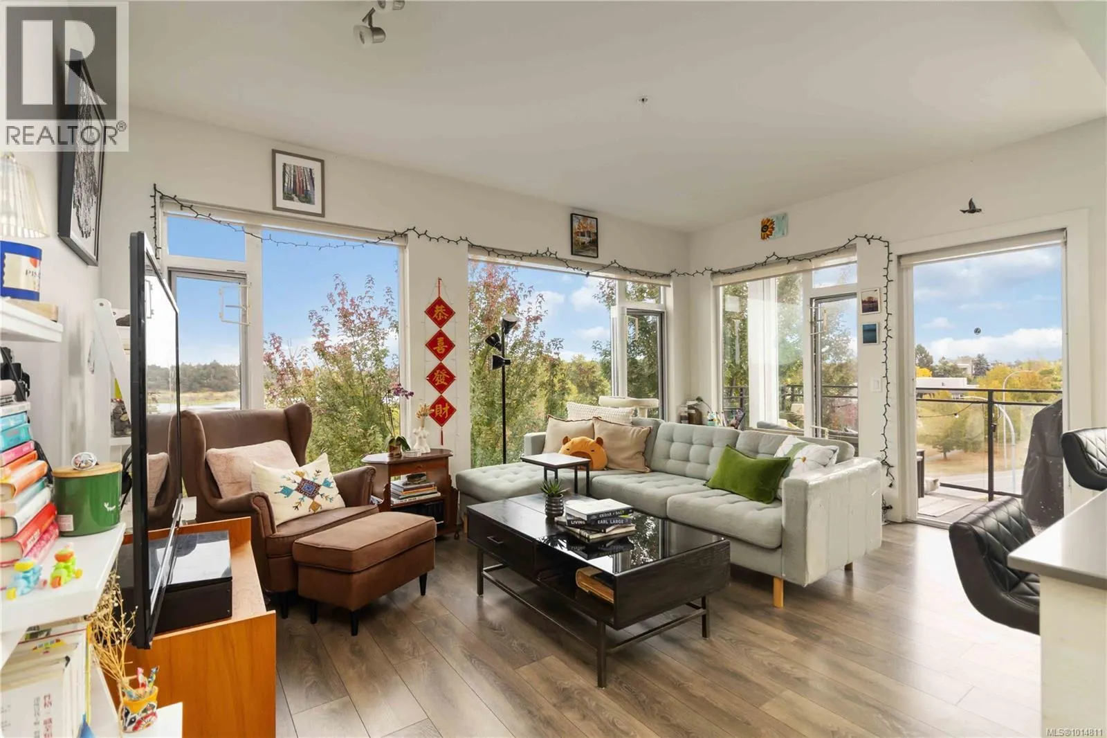 309 3815 Rowland Ave