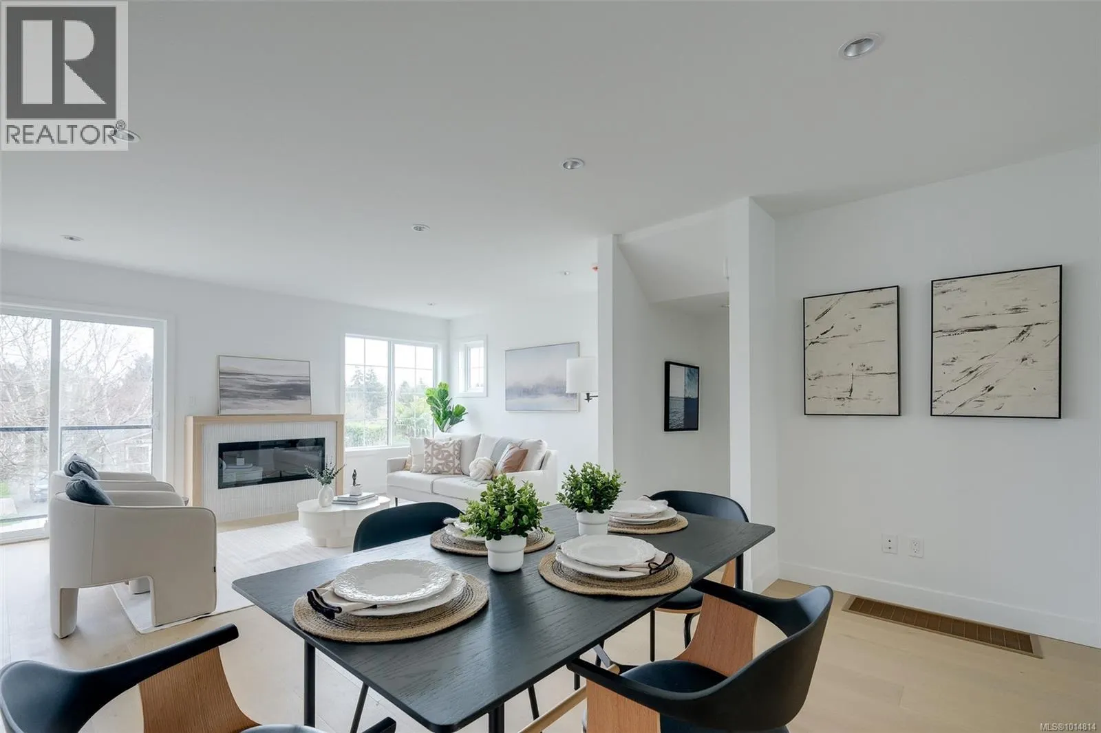 Unit 12 3907 Cedar Hill Rd