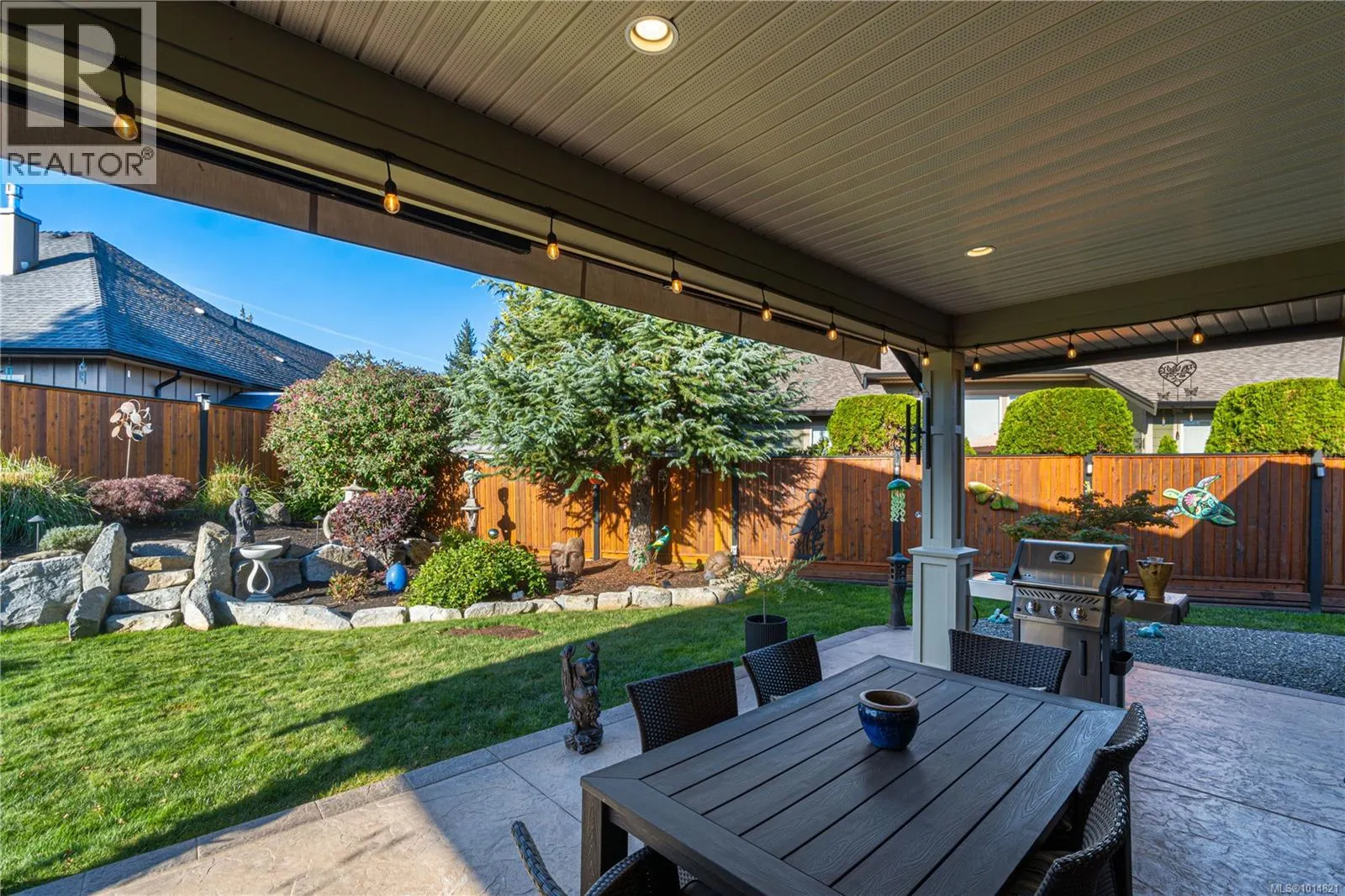 1496 Sumar Lane