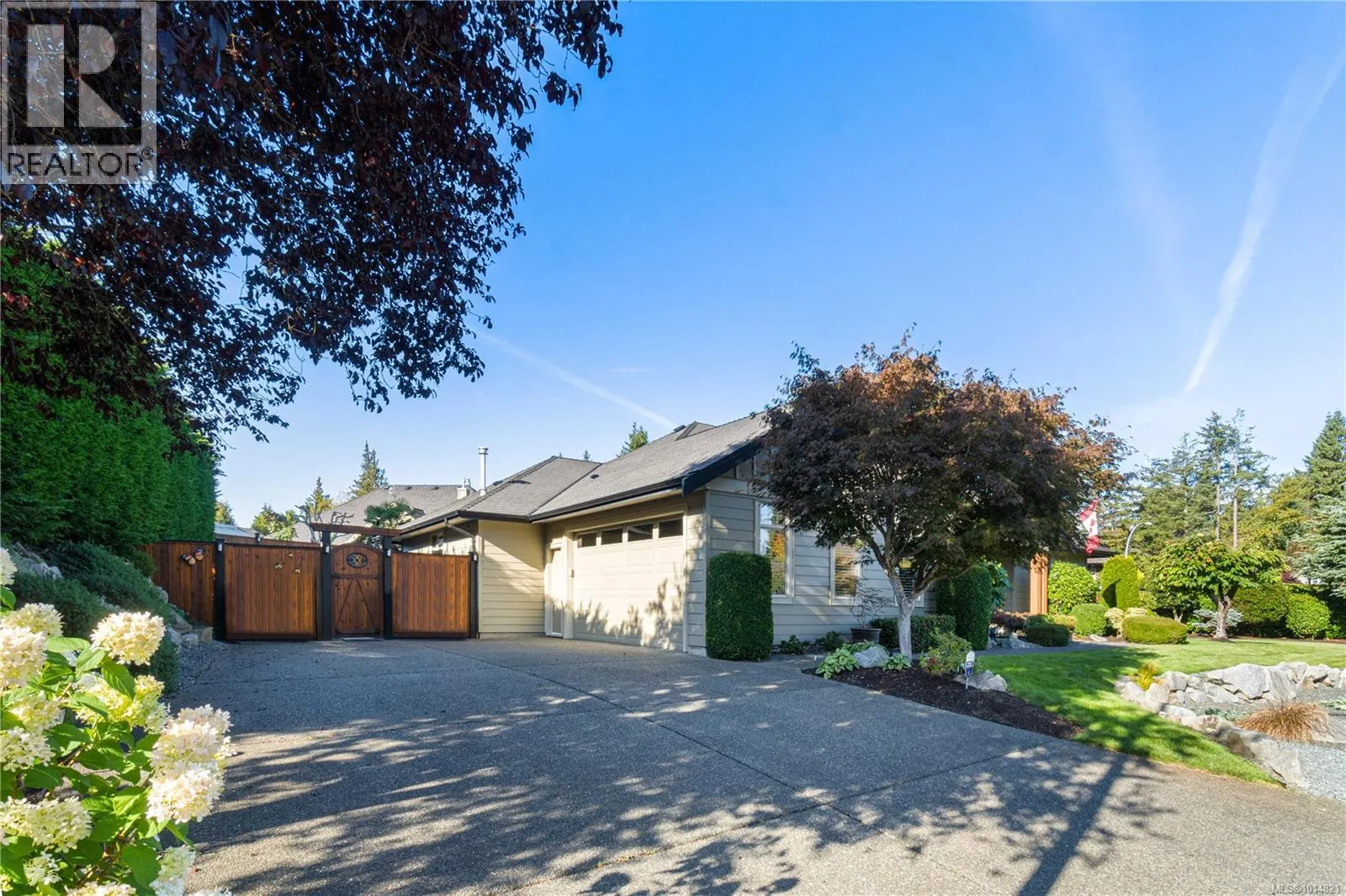 1496 Sumar Lane