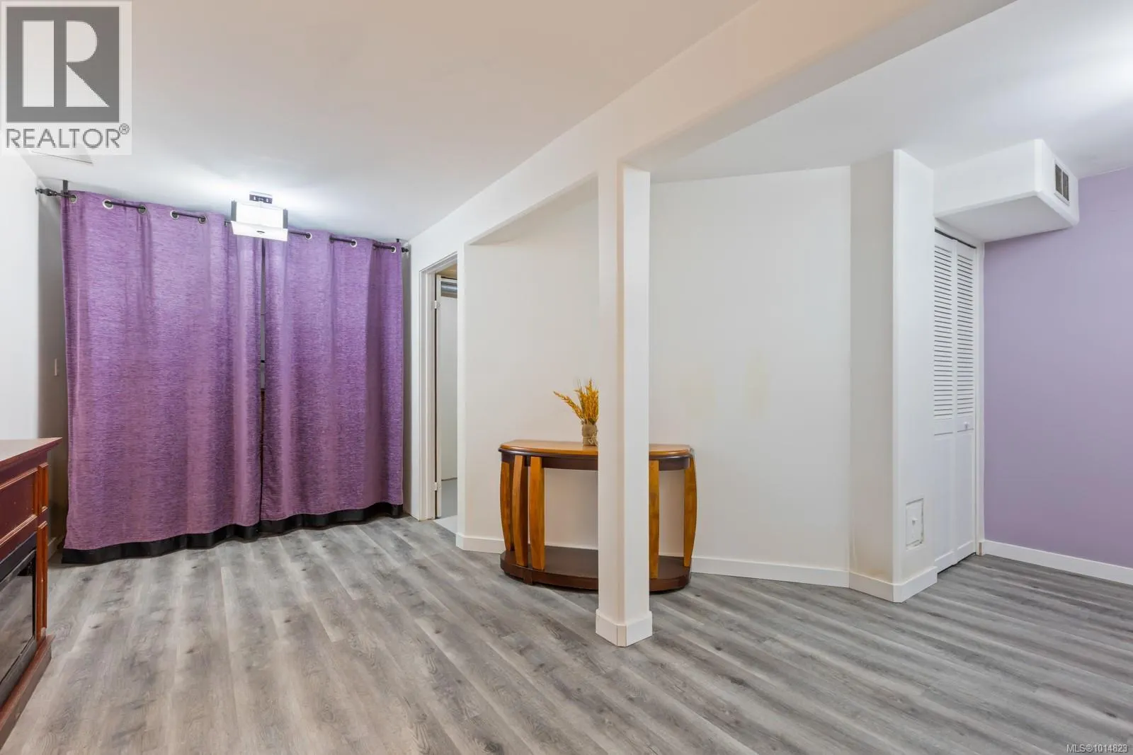 392 Carnegie St