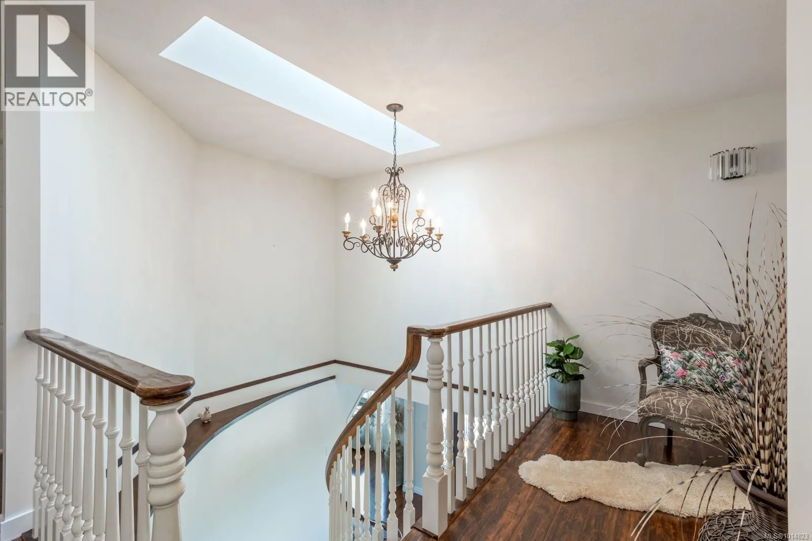 392 Carnegie St