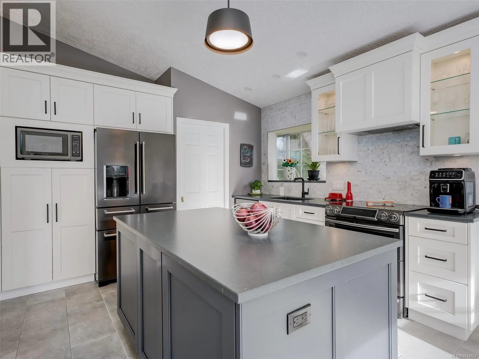 30 901 Kentwood Lane