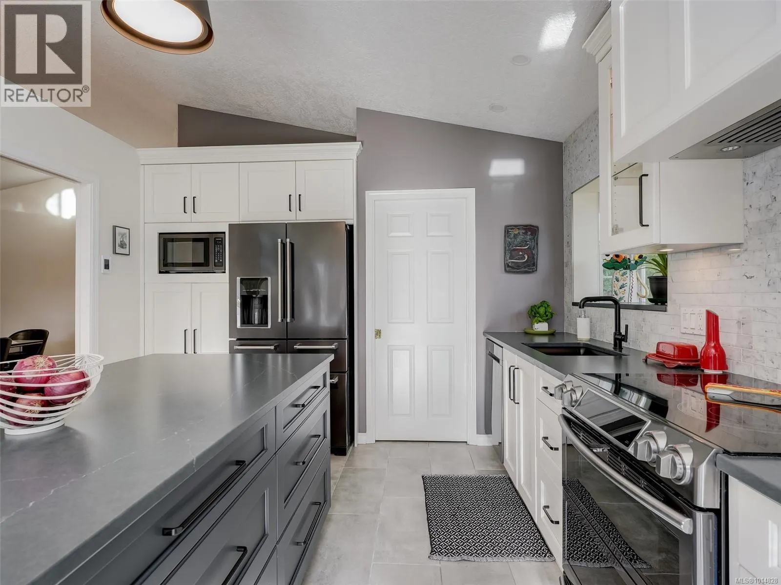30 901 Kentwood Lane