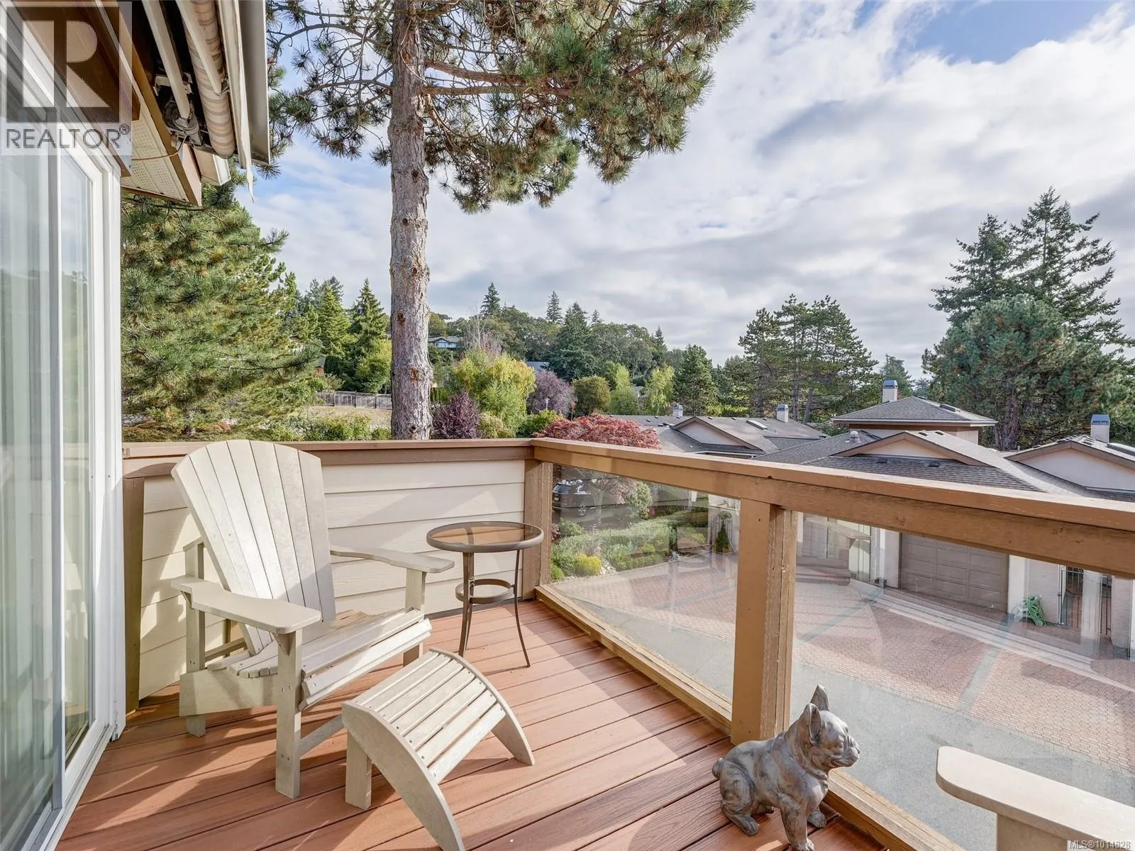30 901 Kentwood Lane