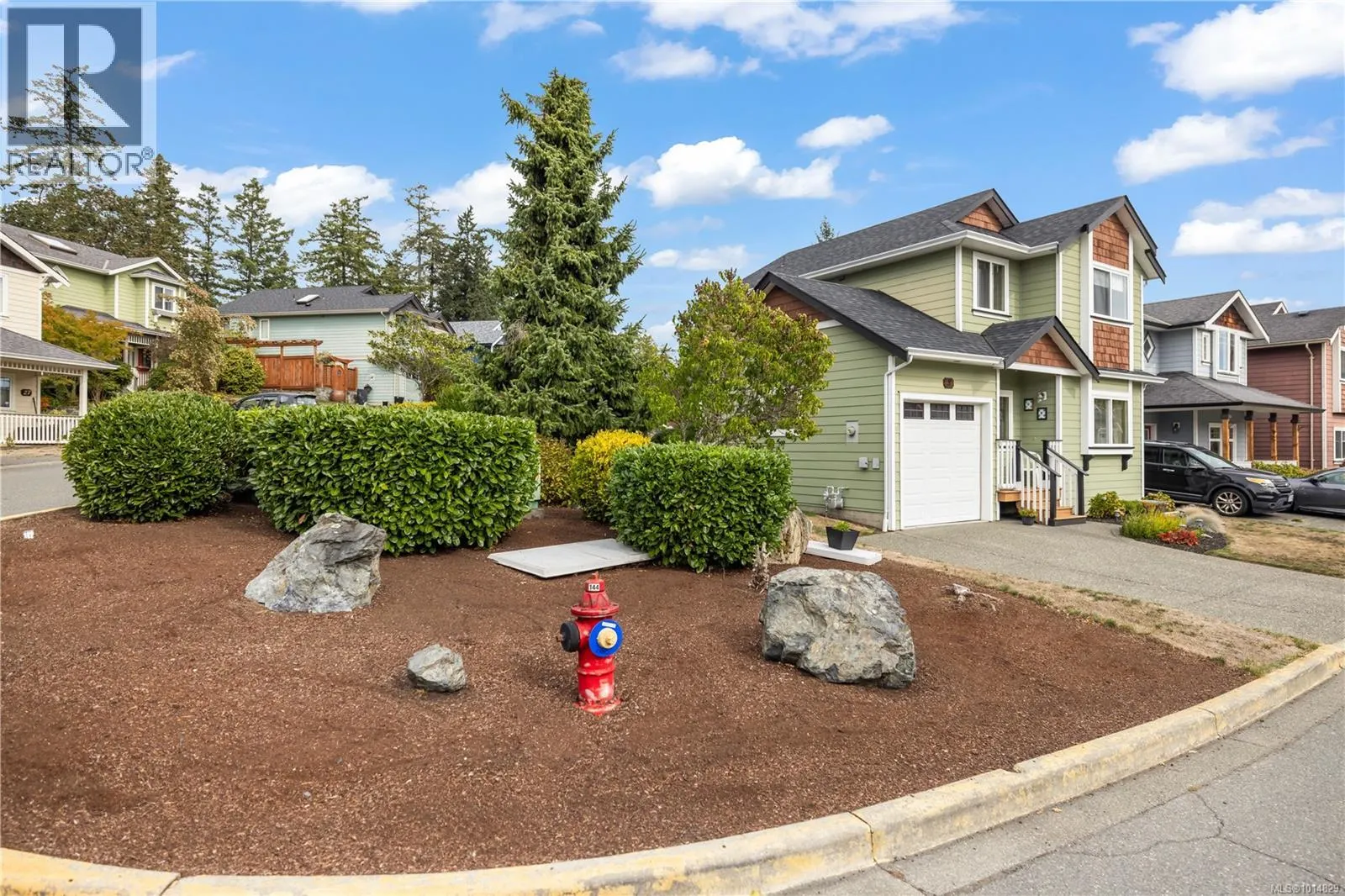 8 Newstead Cres