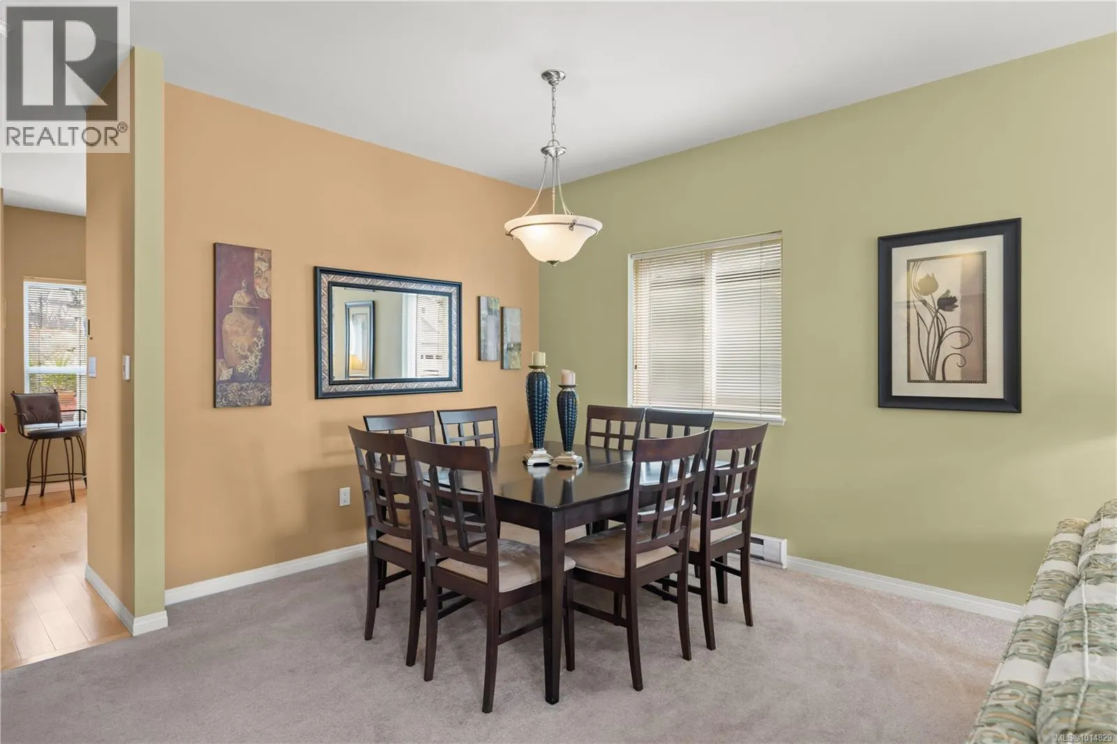 8 Newstead Cres